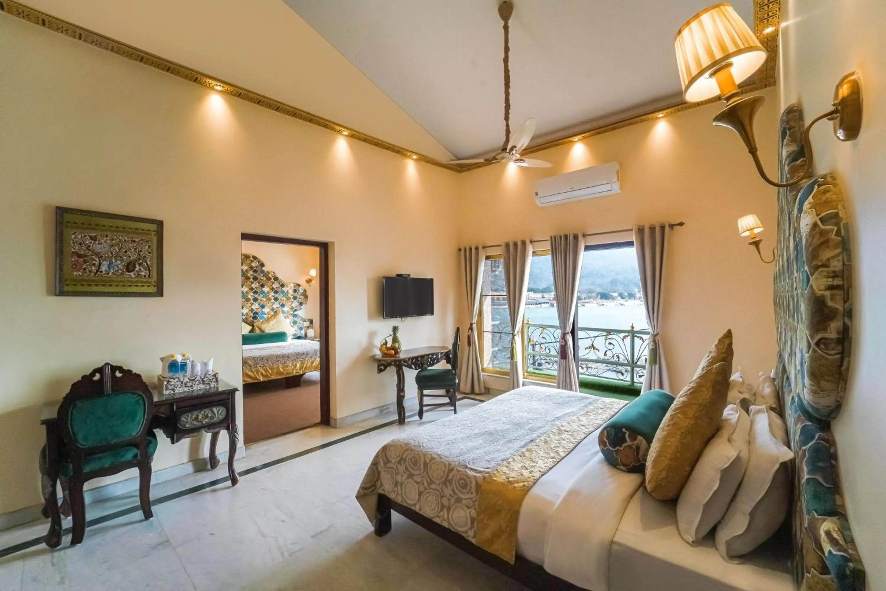 Balcony/Terrace, Bed in The Neeraj Ganga Heritage Palace