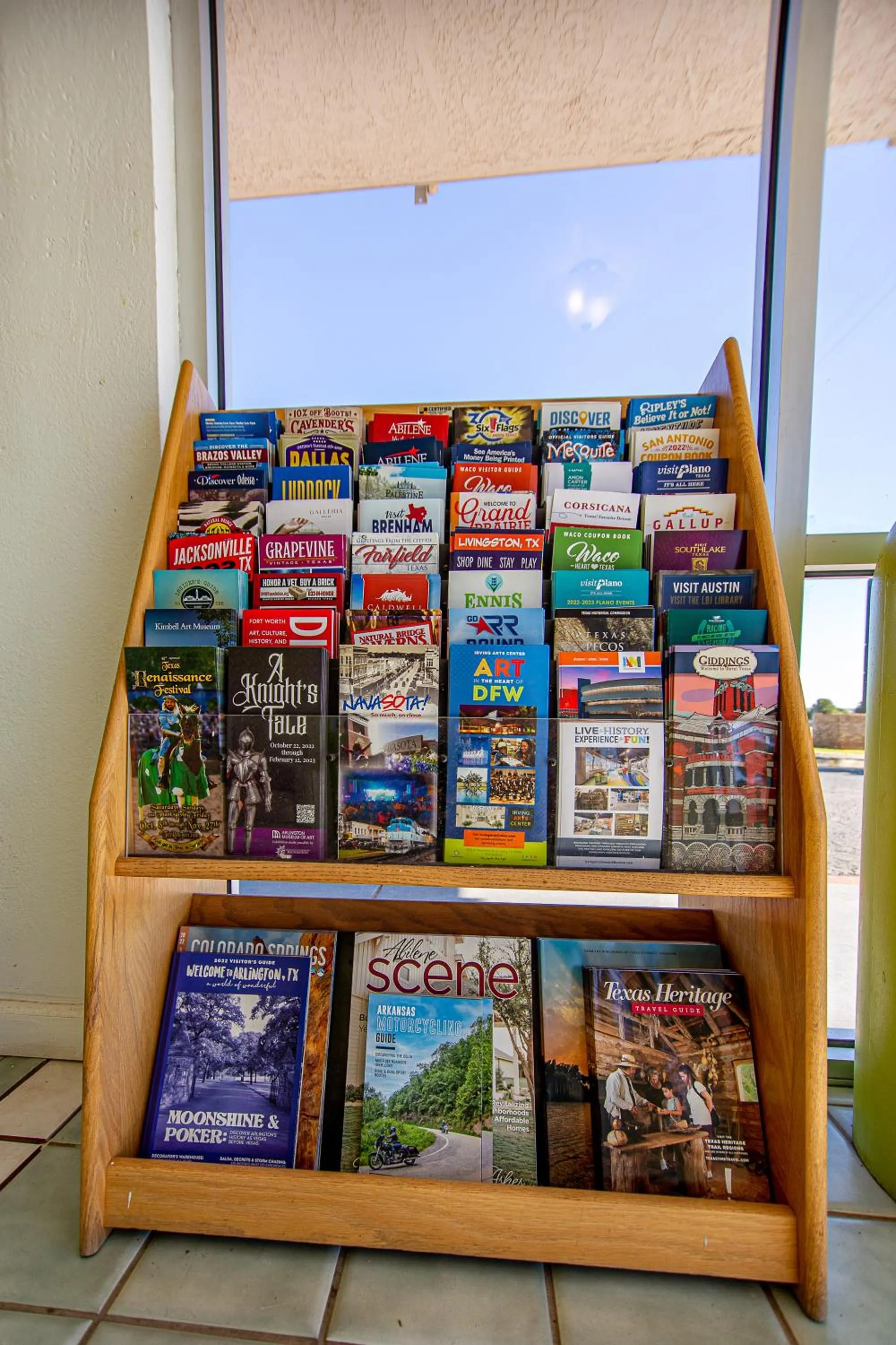 Library in Marifah Inn Sweetwater