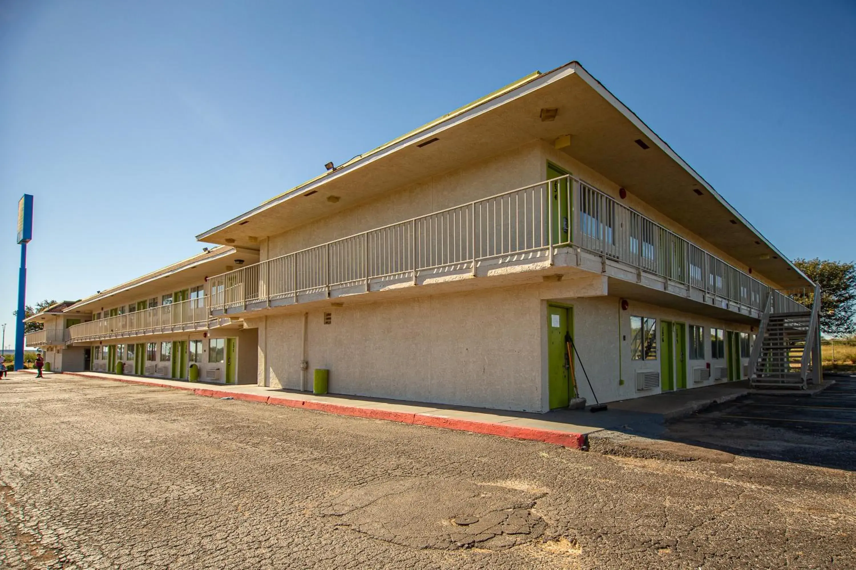 Property building in Marifah Inn Sweetwater Property building in Marifah Inn Sweetwater