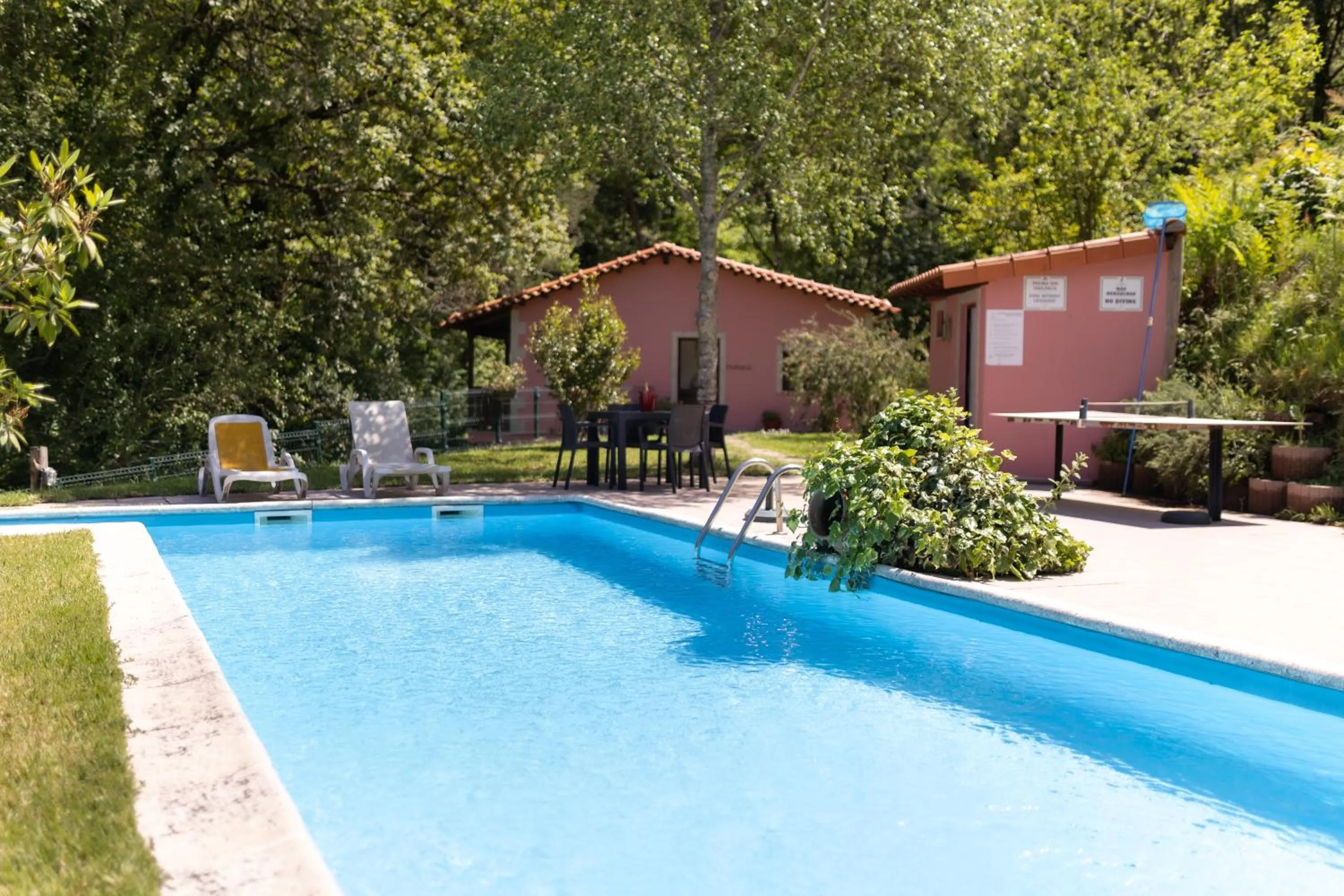 Swimming pool in Casas das Guimbras