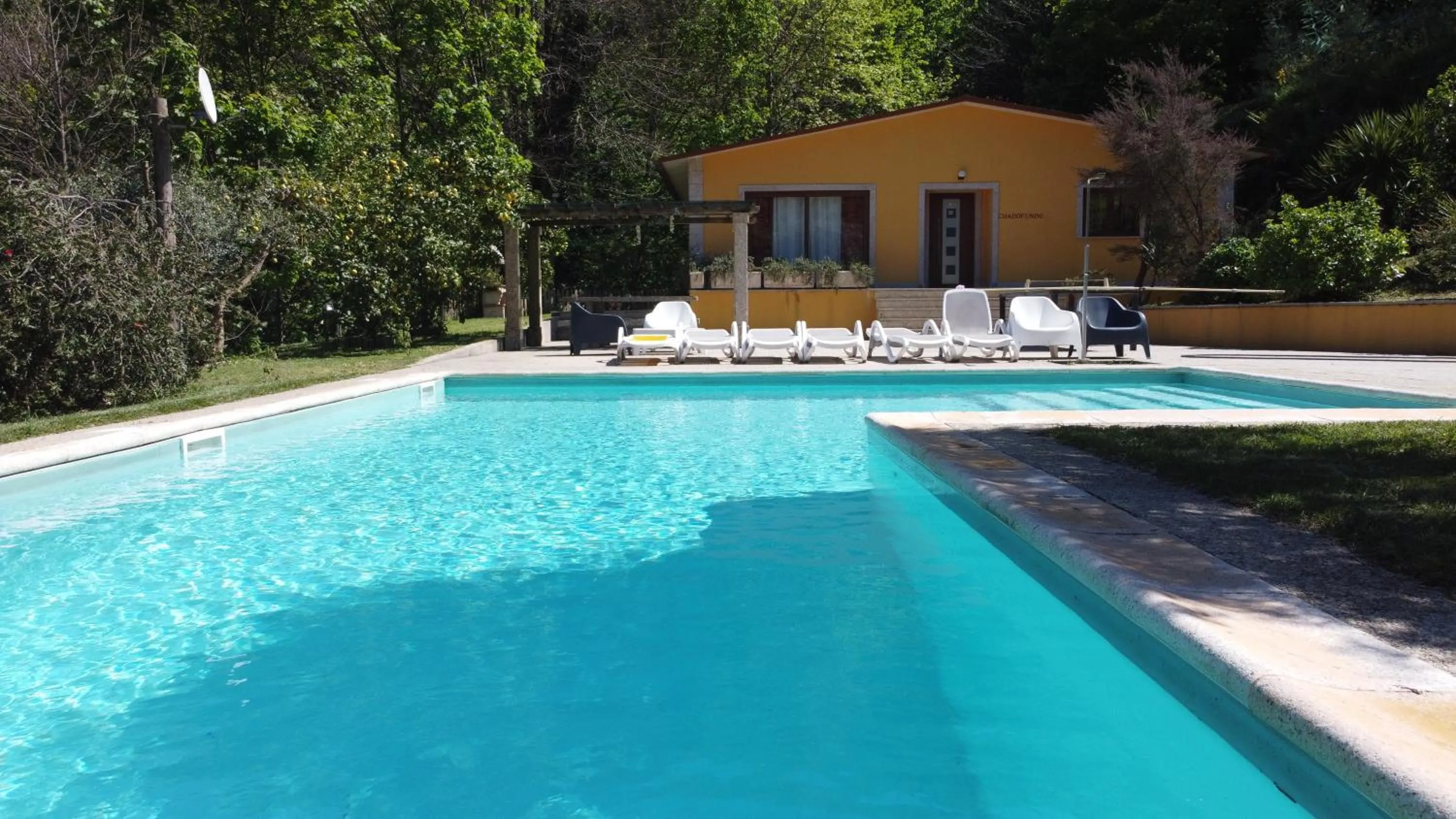 Swimming pool in Casas das Guimbras