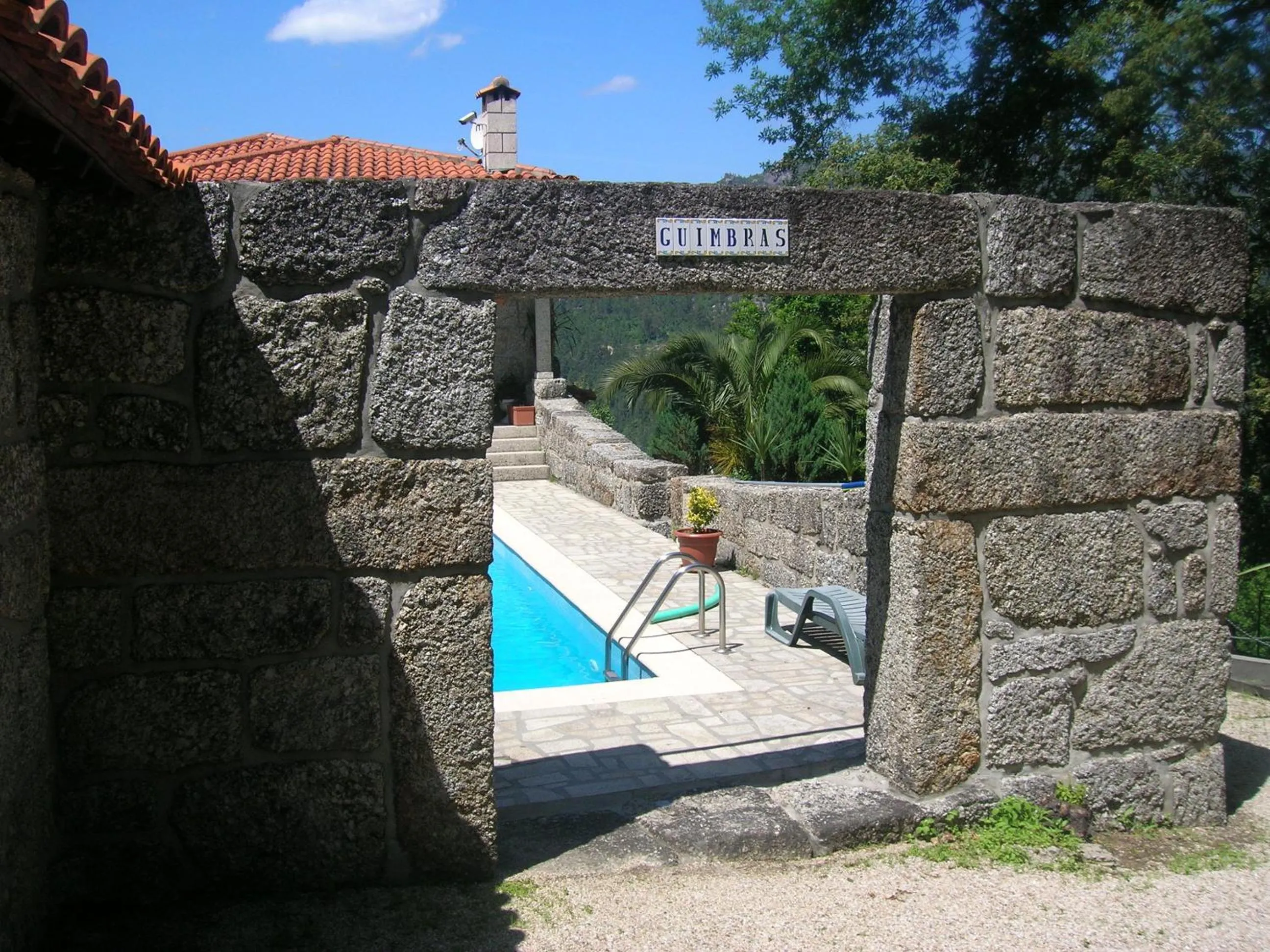 Facade/entrance in Casas das Guimbras