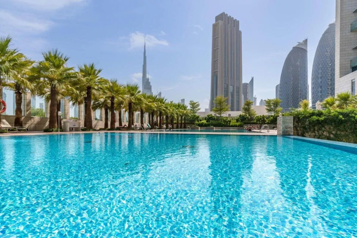 Silkhaus large modern studio with Burj Khalifa view