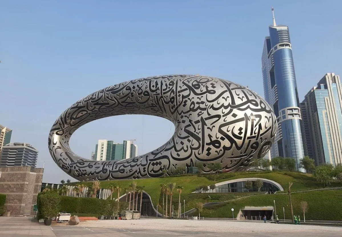 Silkhaus large modern studio with Burj Khalifa view