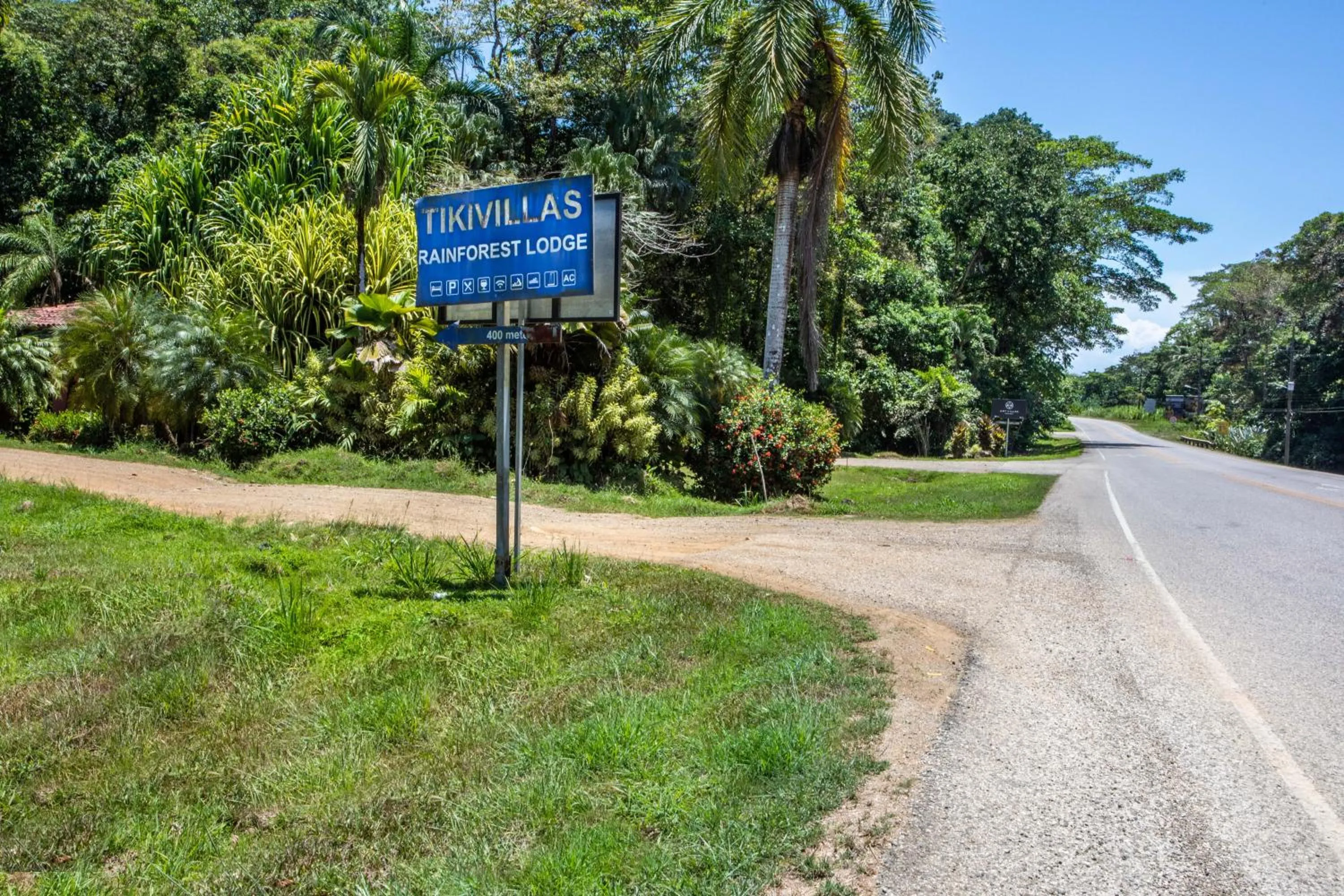 Facade/entrance in Tiki Villas Rainforest Lodge - Adults Only