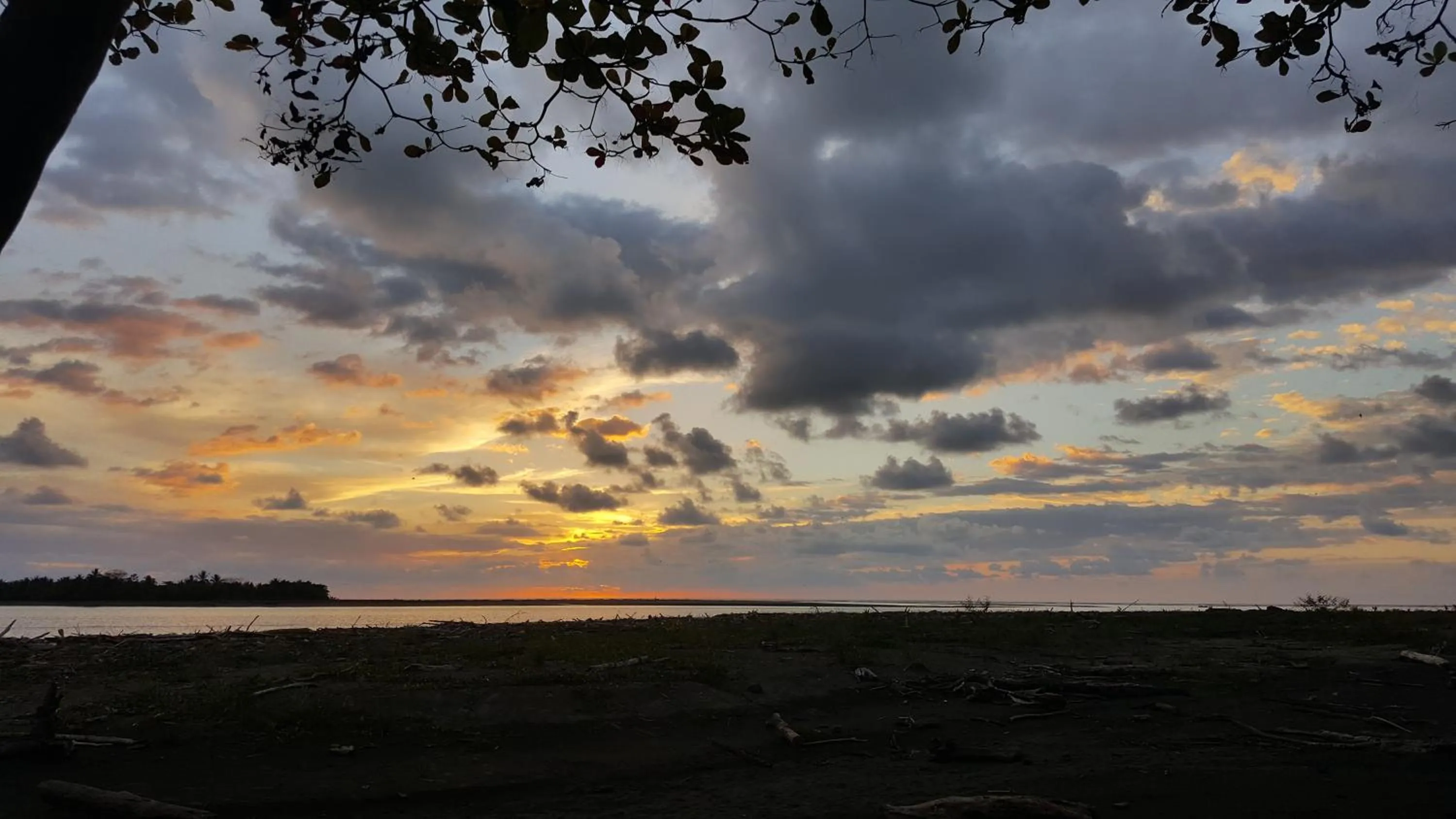 Location in Tiki Villas Rainforest Lodge - Adults Only