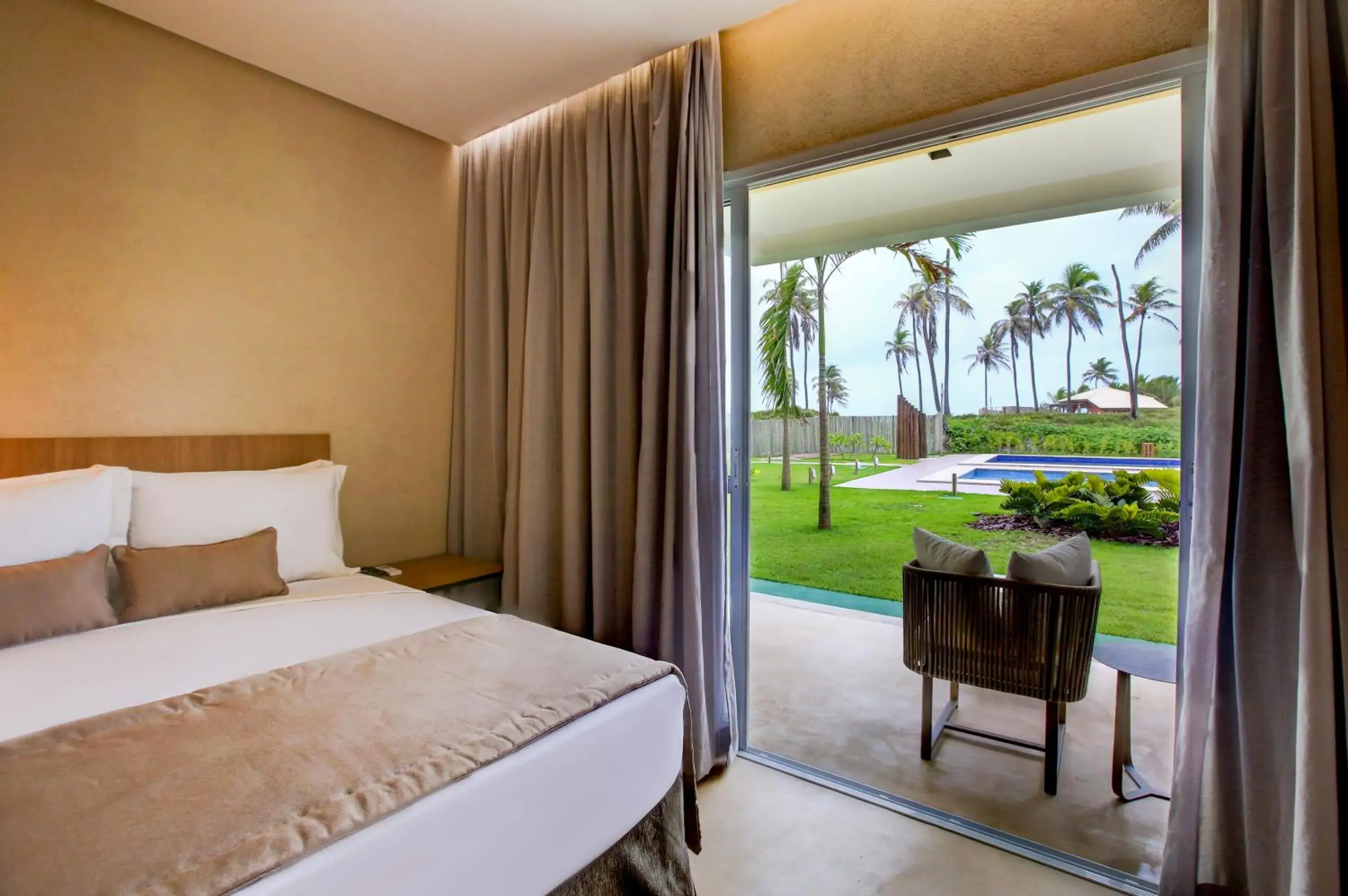 Premium Family with Pool View in Hotel Boutique & Spa Ponta de Inhambupe by Slaviero Hotéis Premium Family with Pool View in Hotel Boutique & Spa Ponta de Inhambupe by Slaviero Hotéis