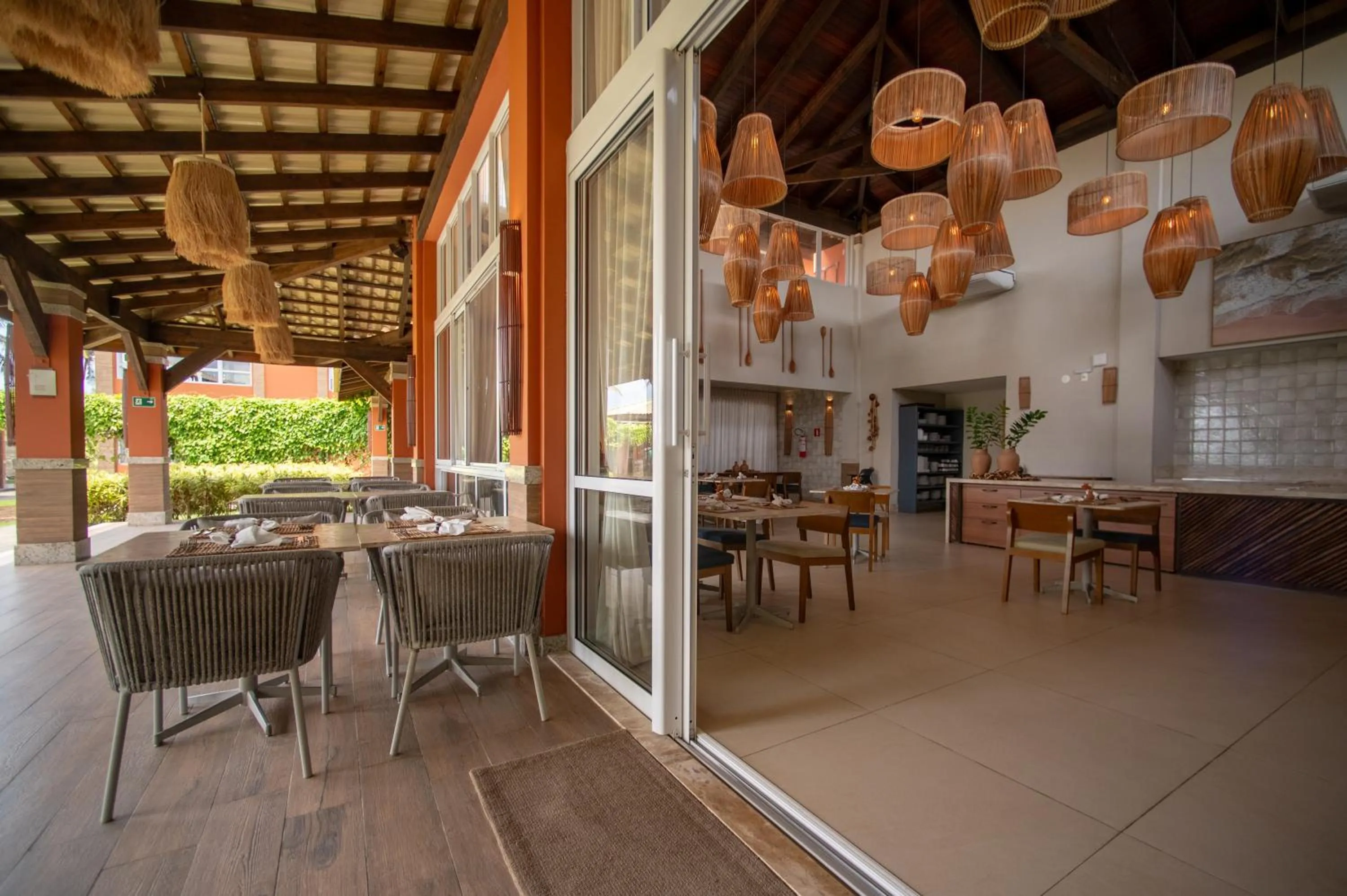 Restaurant/places to eat in Hotel Boutique & Spa Ponta de Inhambupe by Slaviero Hotéis