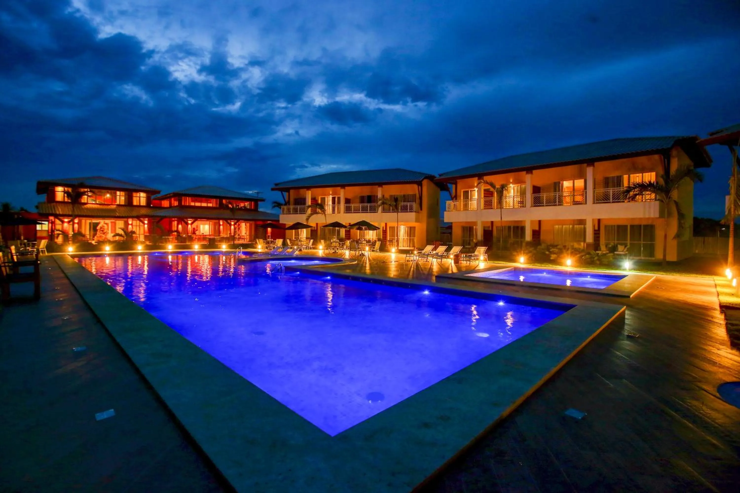 Swimming pool in Hotel Boutique & Spa Ponta de Inhambupe by Slaviero Hotéis