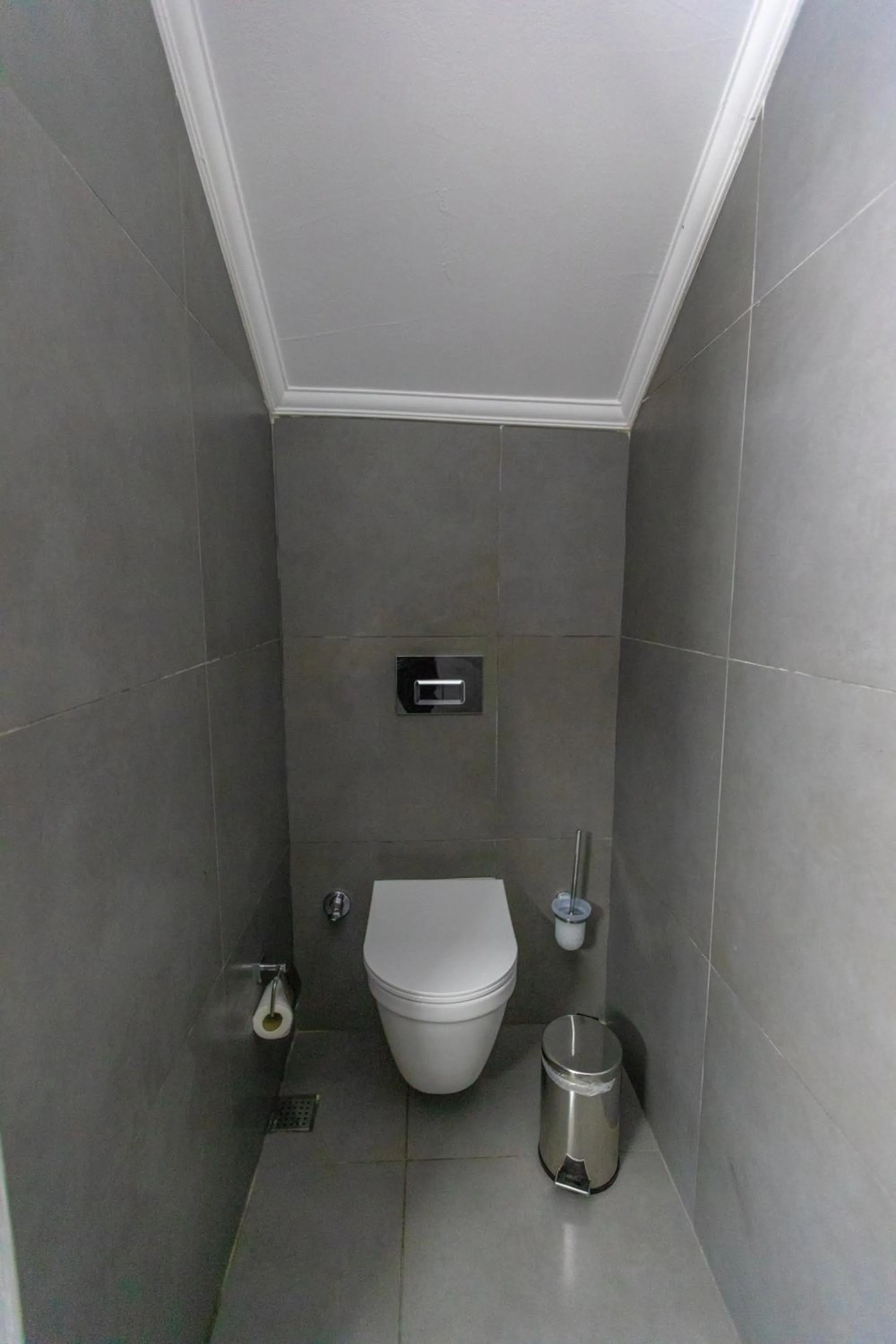 Toilet in SANTANA OTEL