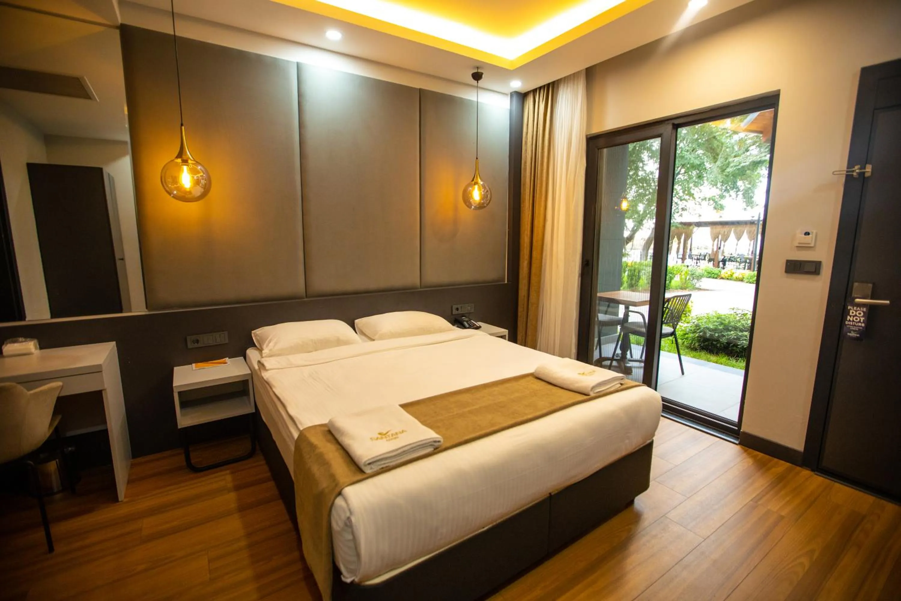 Photo of the whole room, Bed in SANTANA OTEL