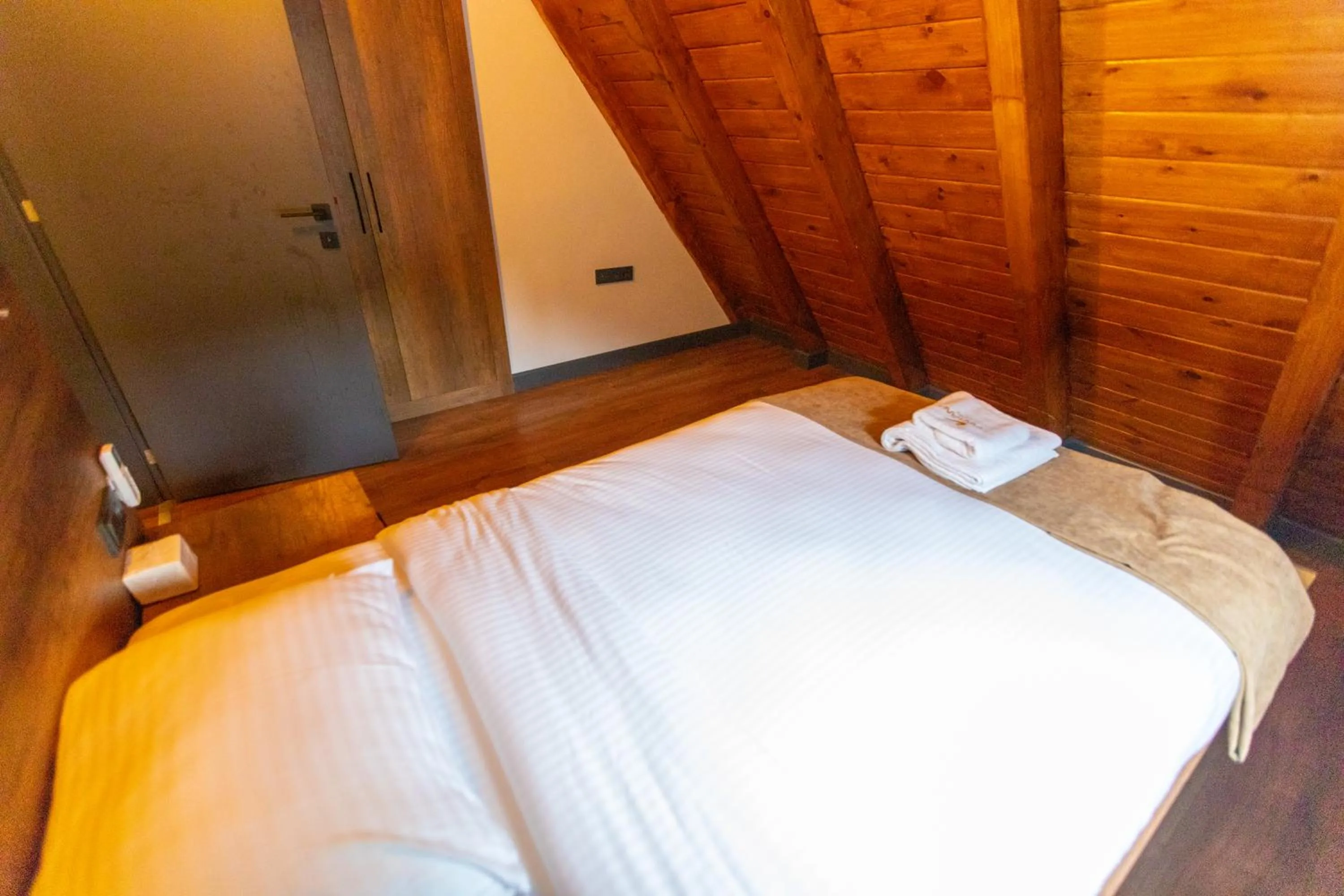 Photo of the whole room, Bed in SANTANA OTEL