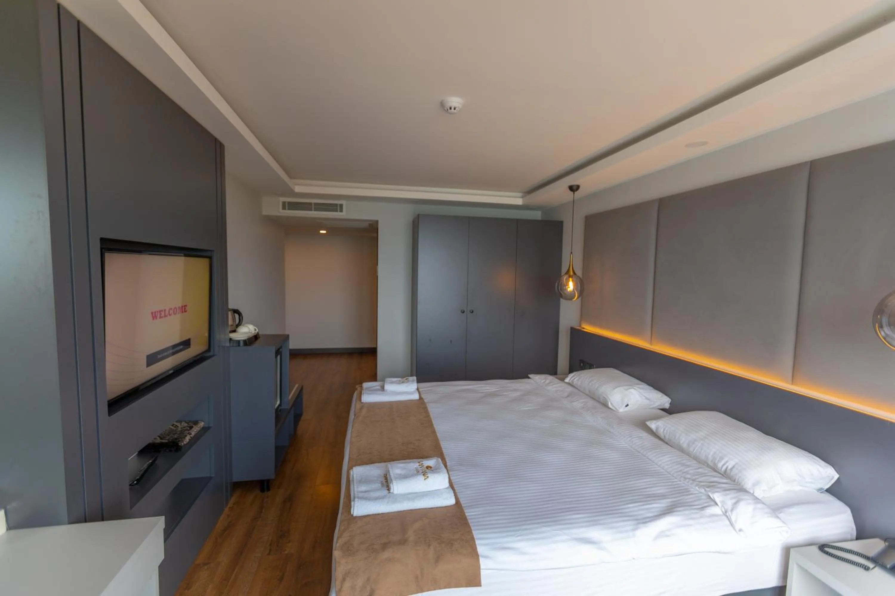 Photo of the whole room, Bed in SANTANA OTEL