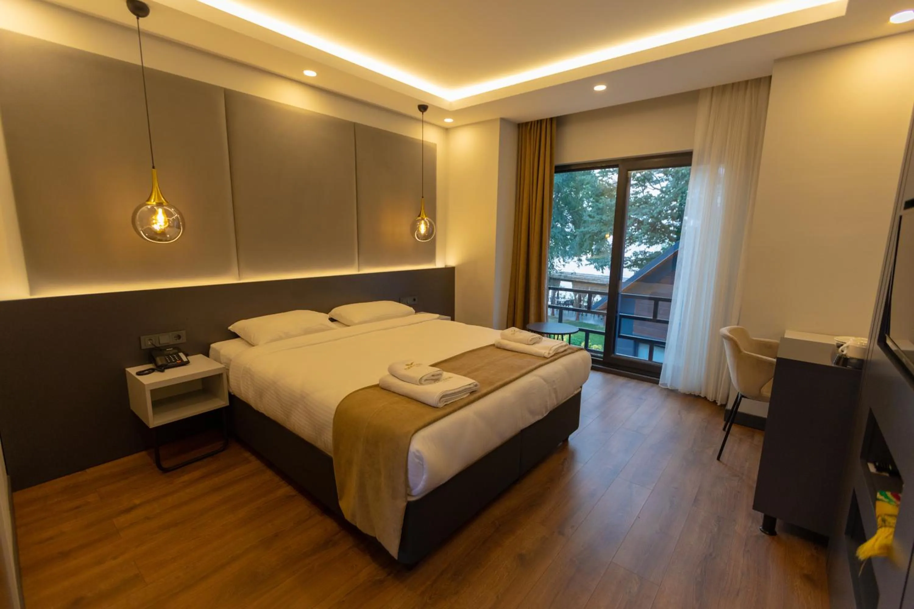 Photo of the whole room, Bed in SANTANA OTEL