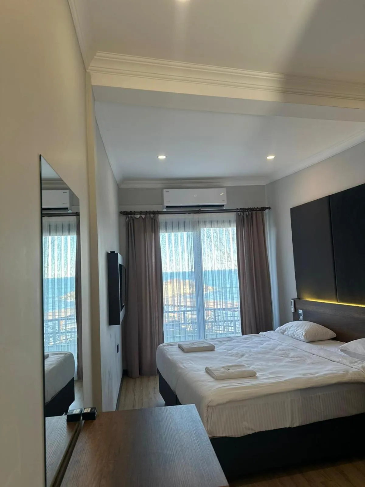 Photo of the whole room, Bed in SANTANA OTEL