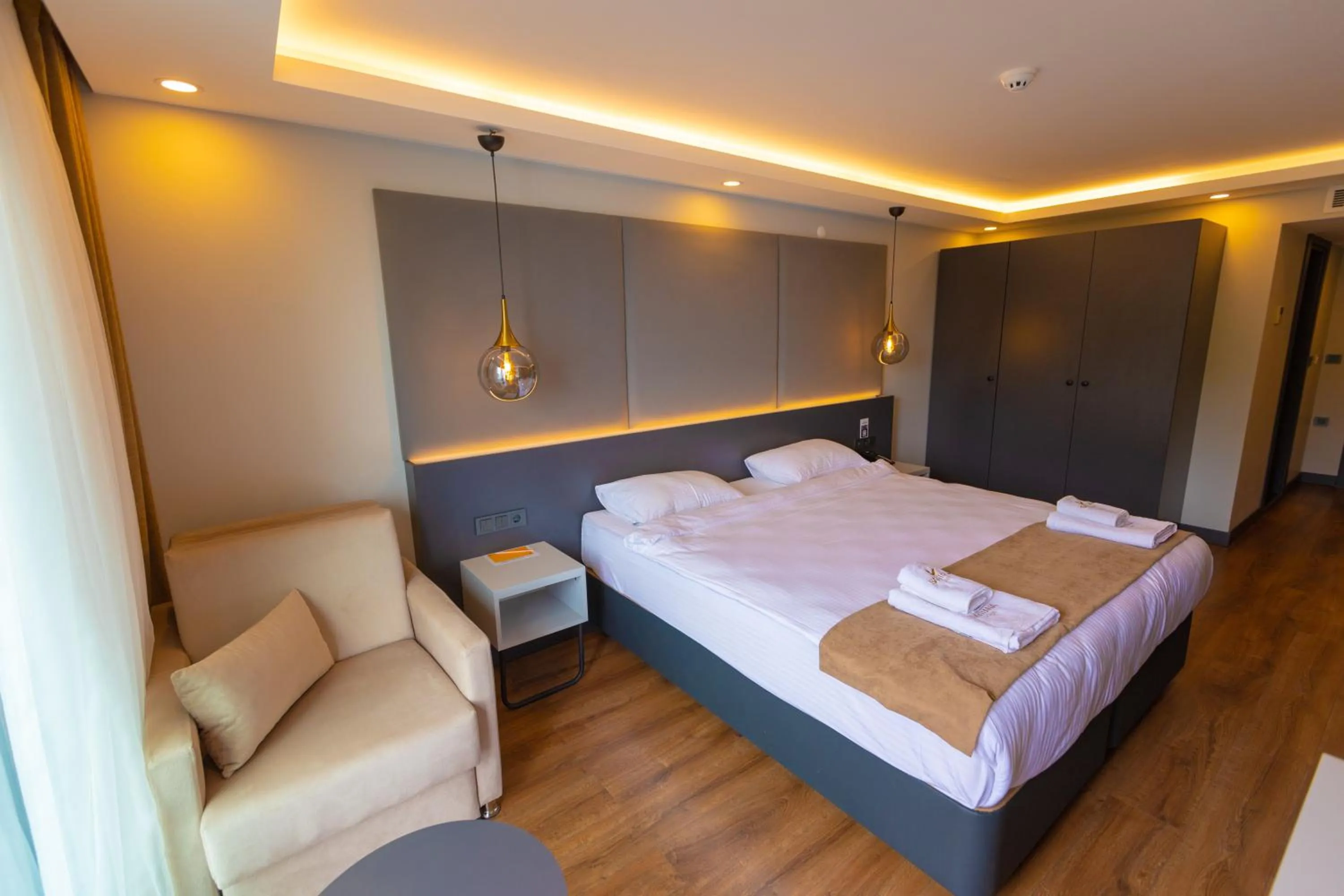 Photo of the whole room, Bed in SANTANA OTEL