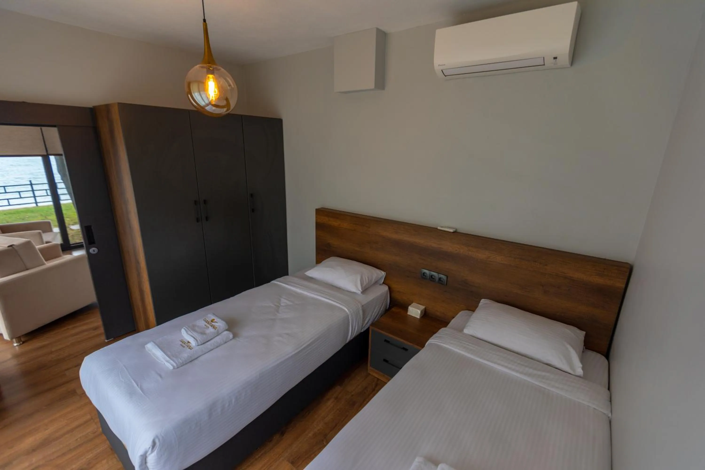 Photo of the whole room, Bed in SANTANA OTEL