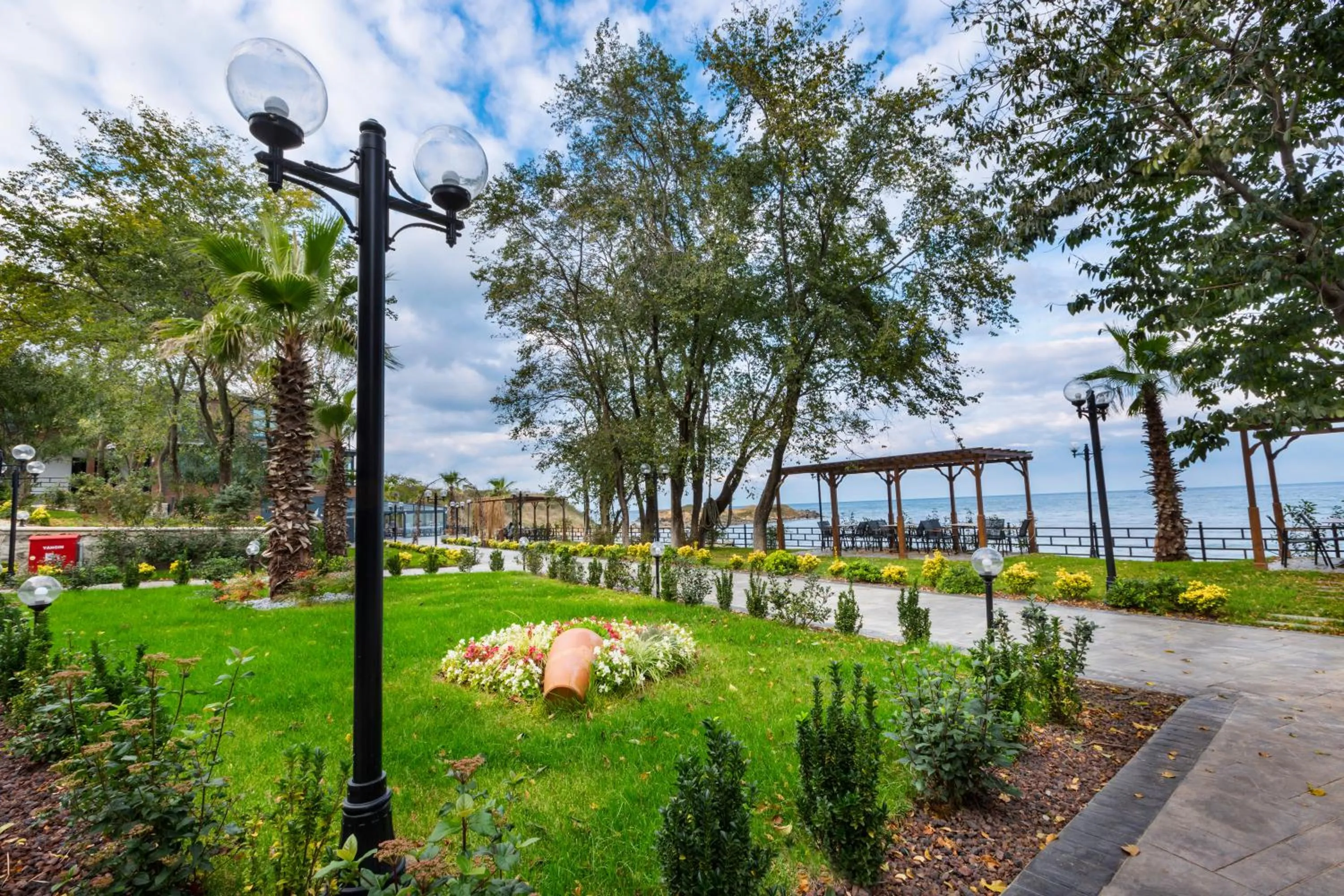 Garden in SANTANA OTEL