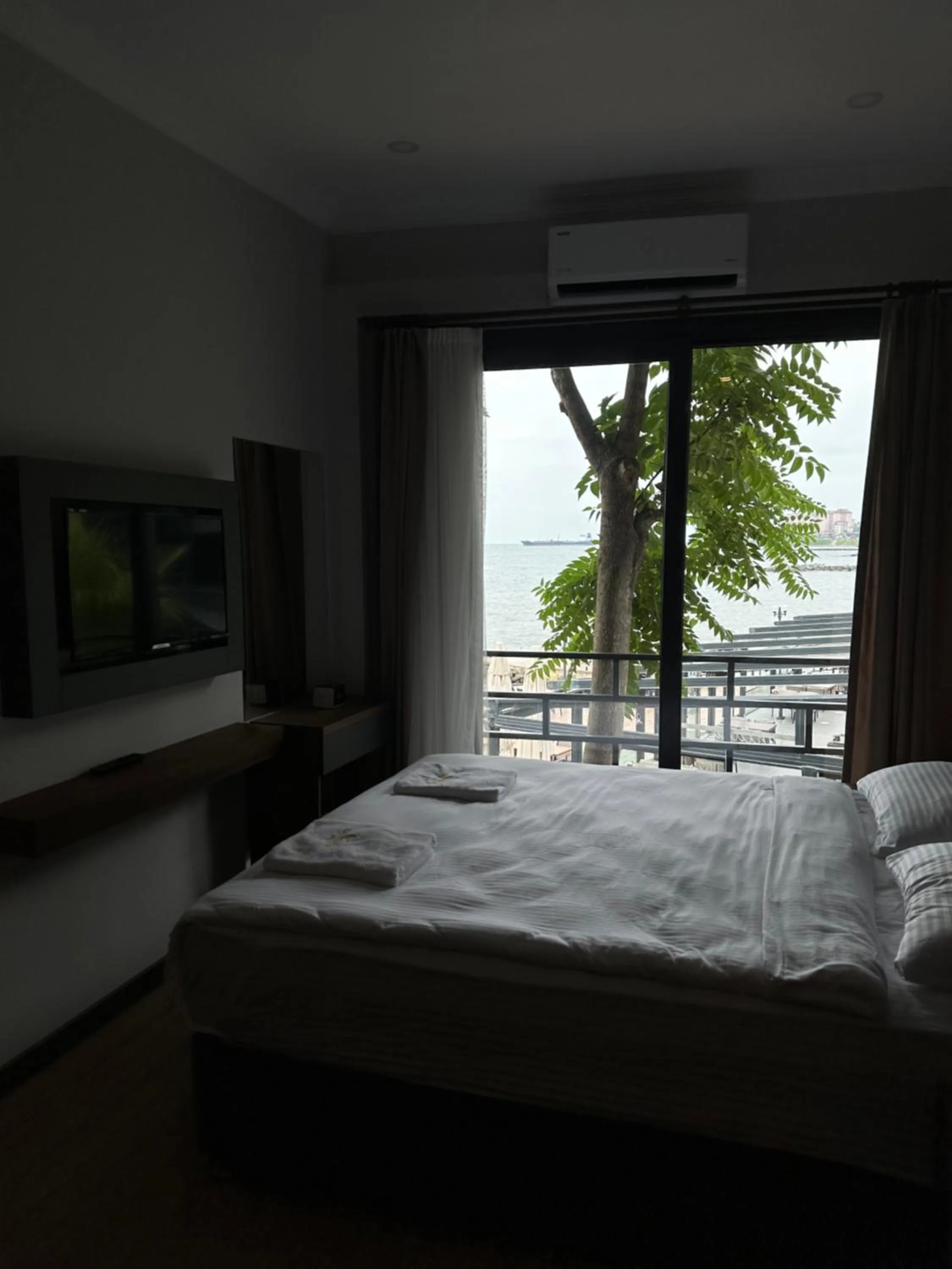 Natural landscape, Bed in SANTANA OTEL