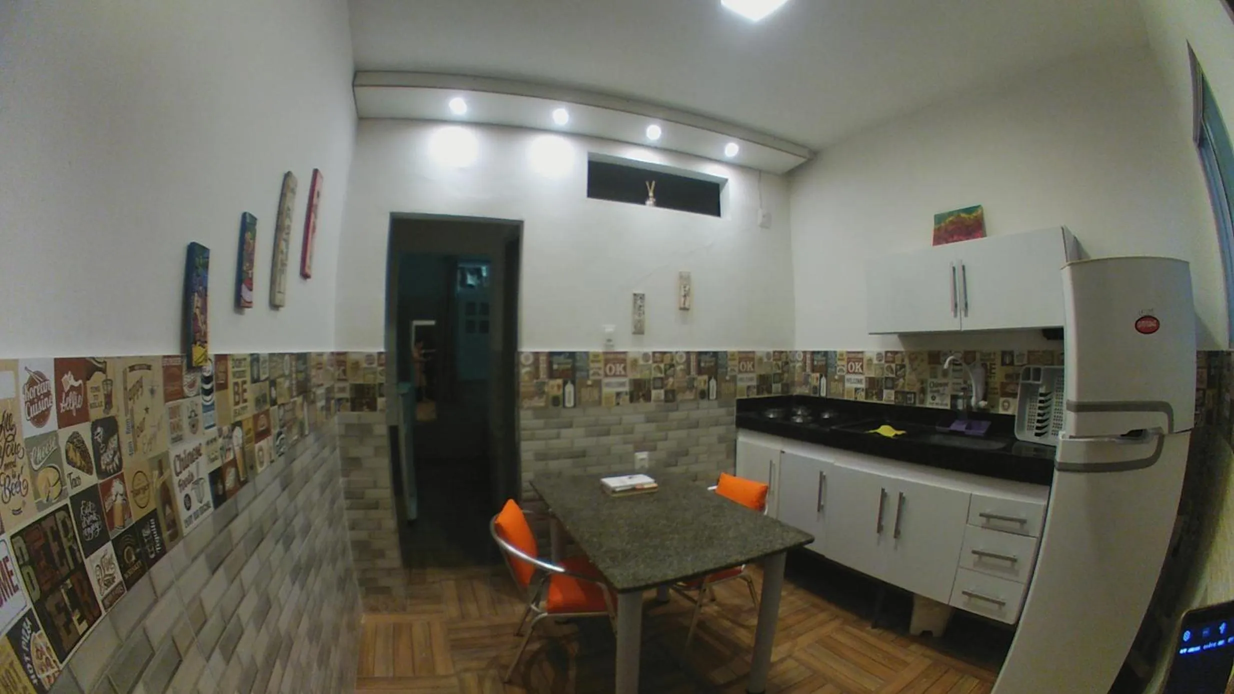 Kitchen or kitchenette in Kitnet Perto da Primeira Praia