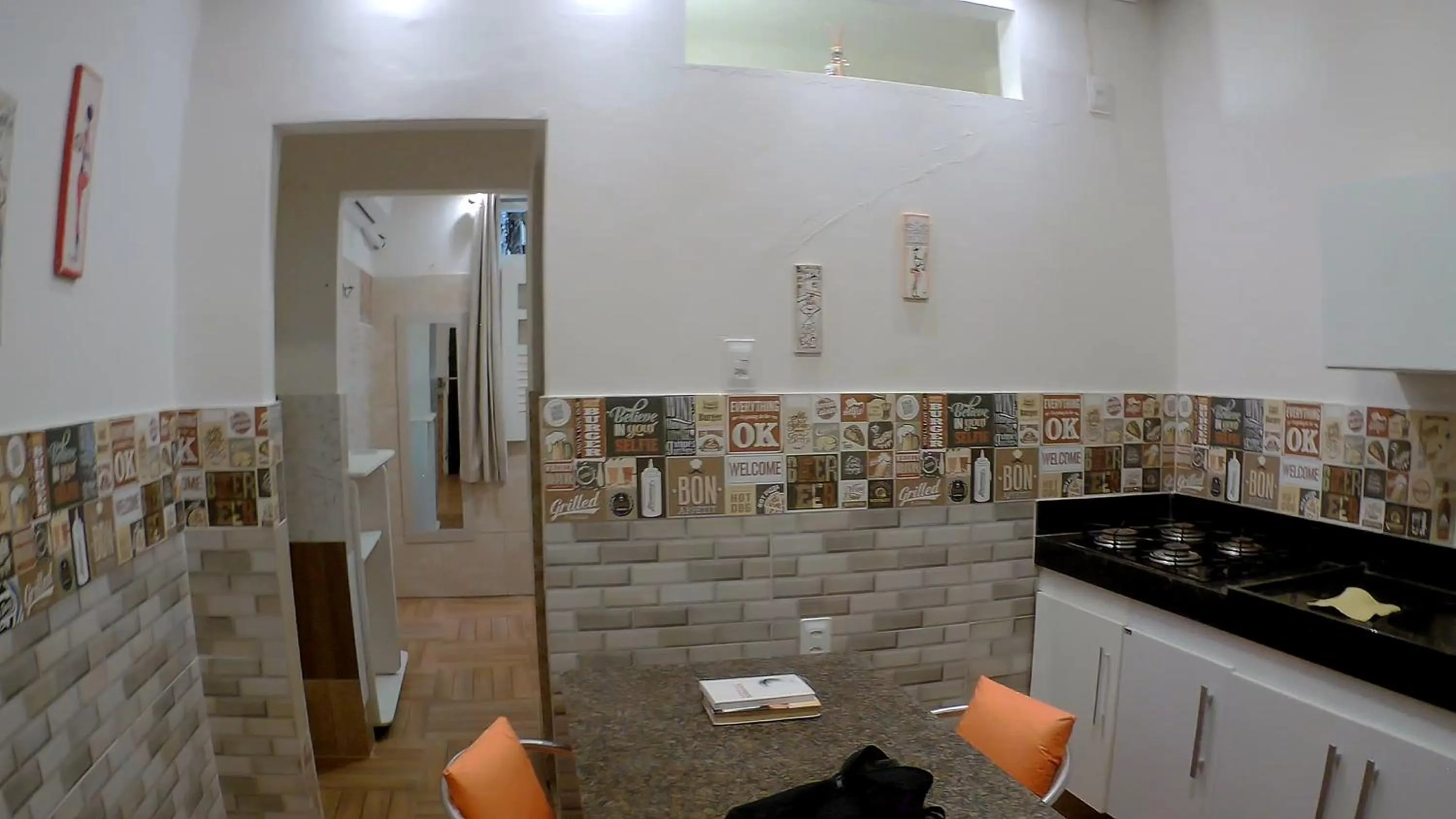 Kitchen or kitchenette in Kitnet Perto da Primeira Praia