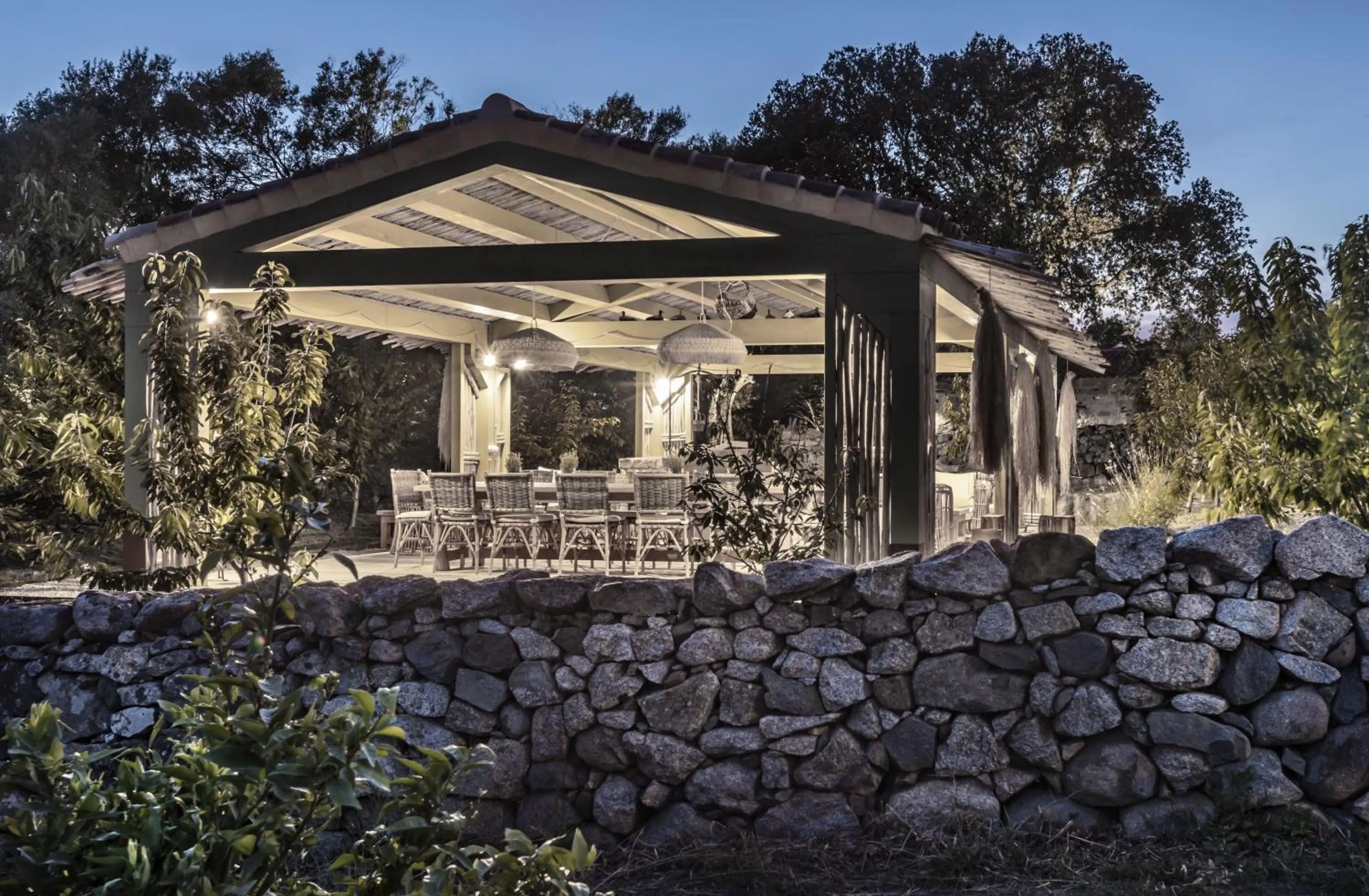 Patio in Gallicantu Stazzo Retreat