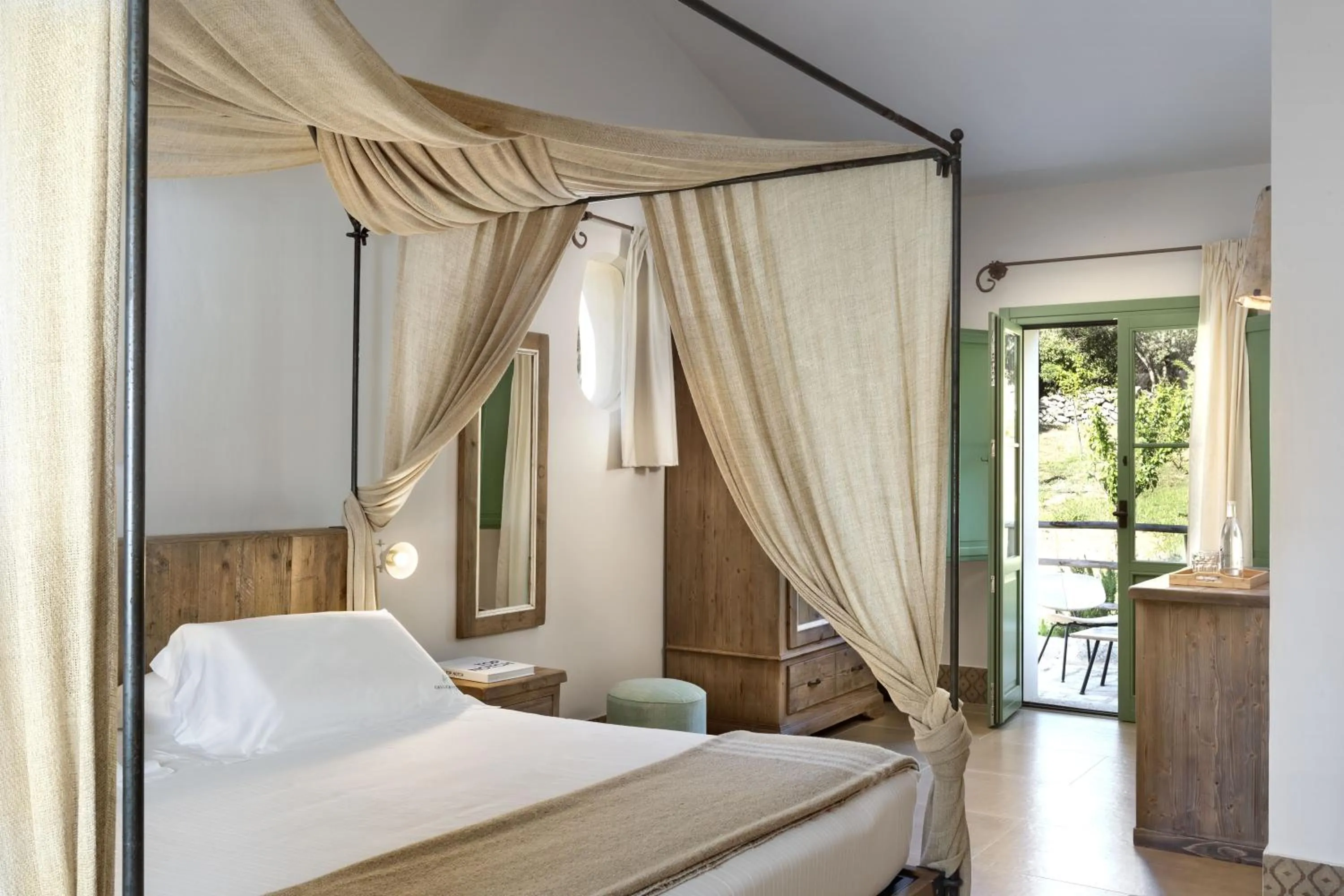 Bed in Gallicantu Stazzo Retreat