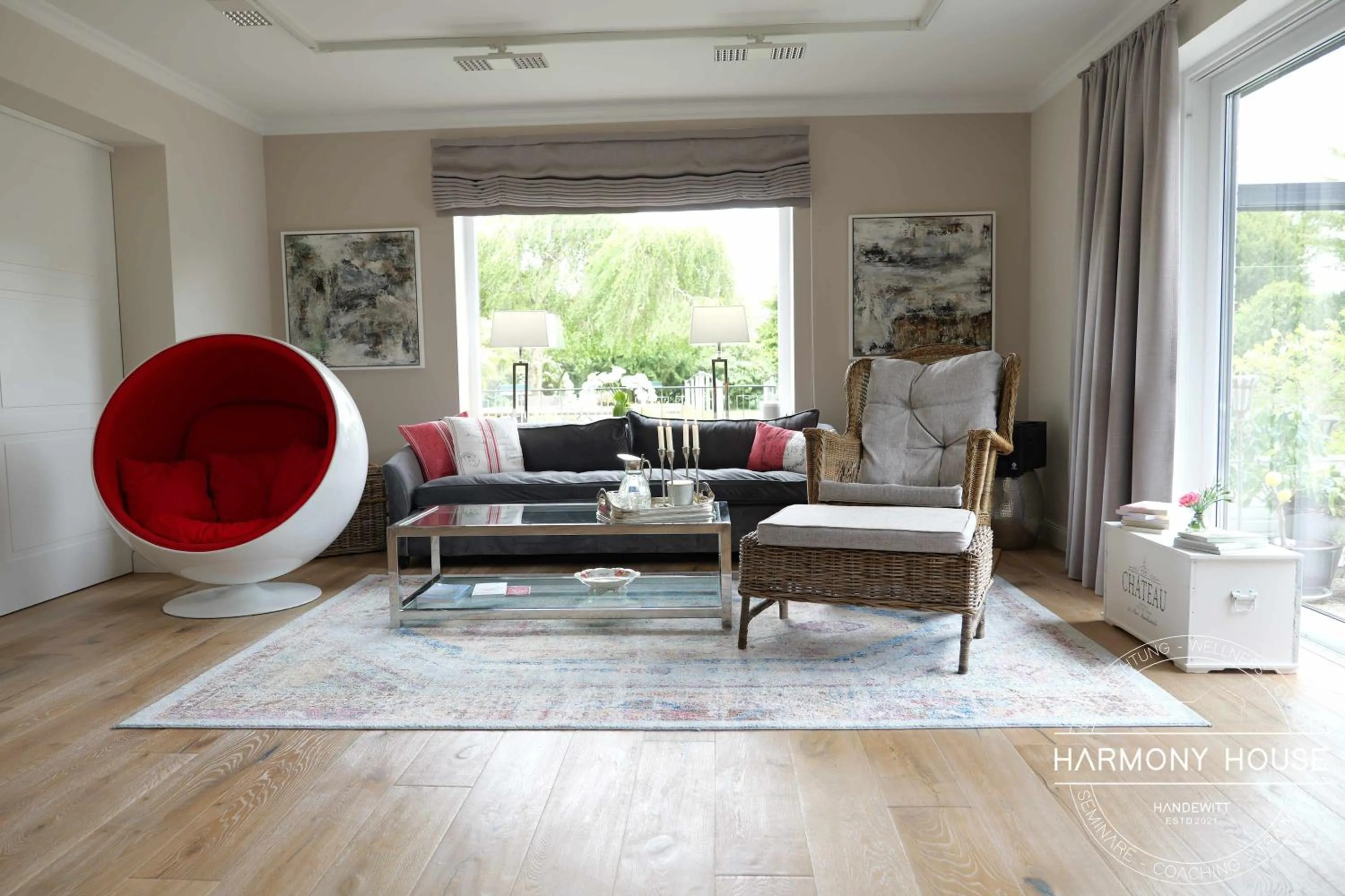 Communal lounge/ TV room in Harmony House