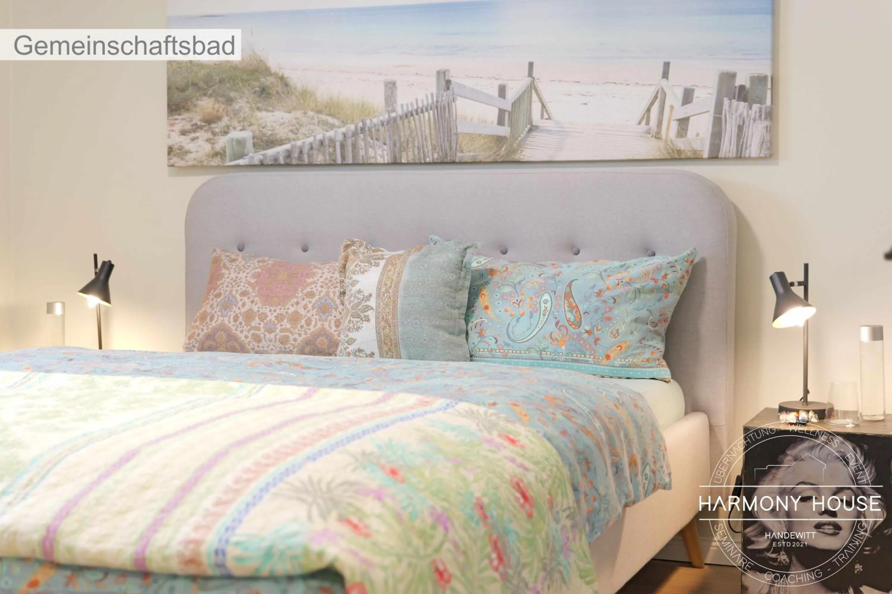 Photo of the whole room, Bed in Harmony House