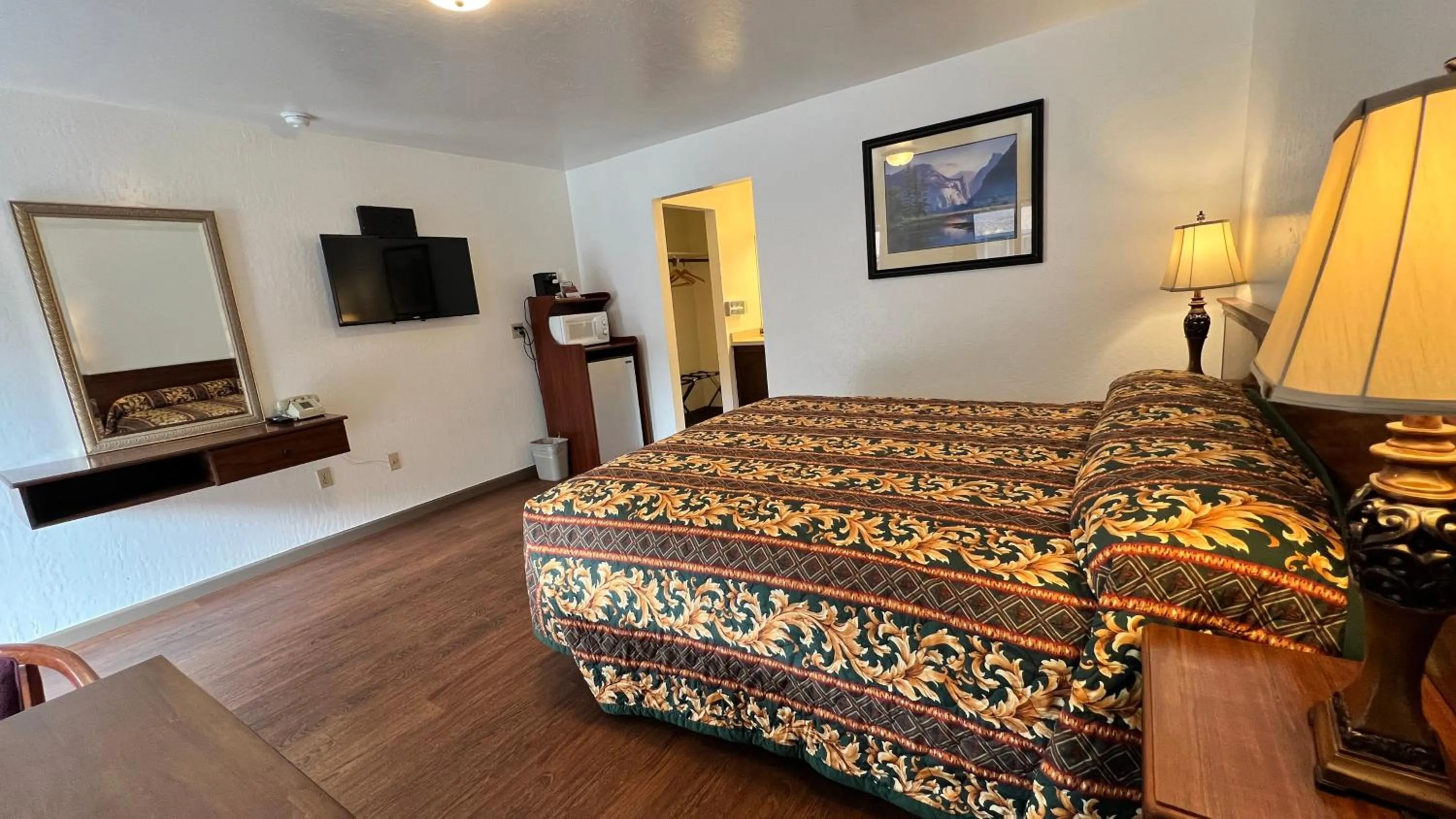 Bed in Pine Cone Motel