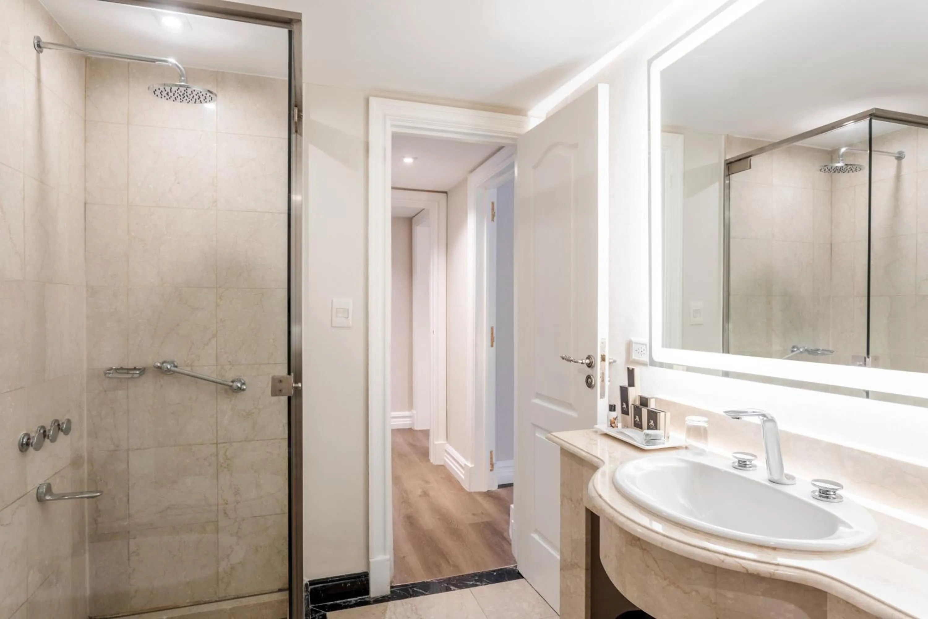 Bathroom in Marriott Buenos Aires Downtown