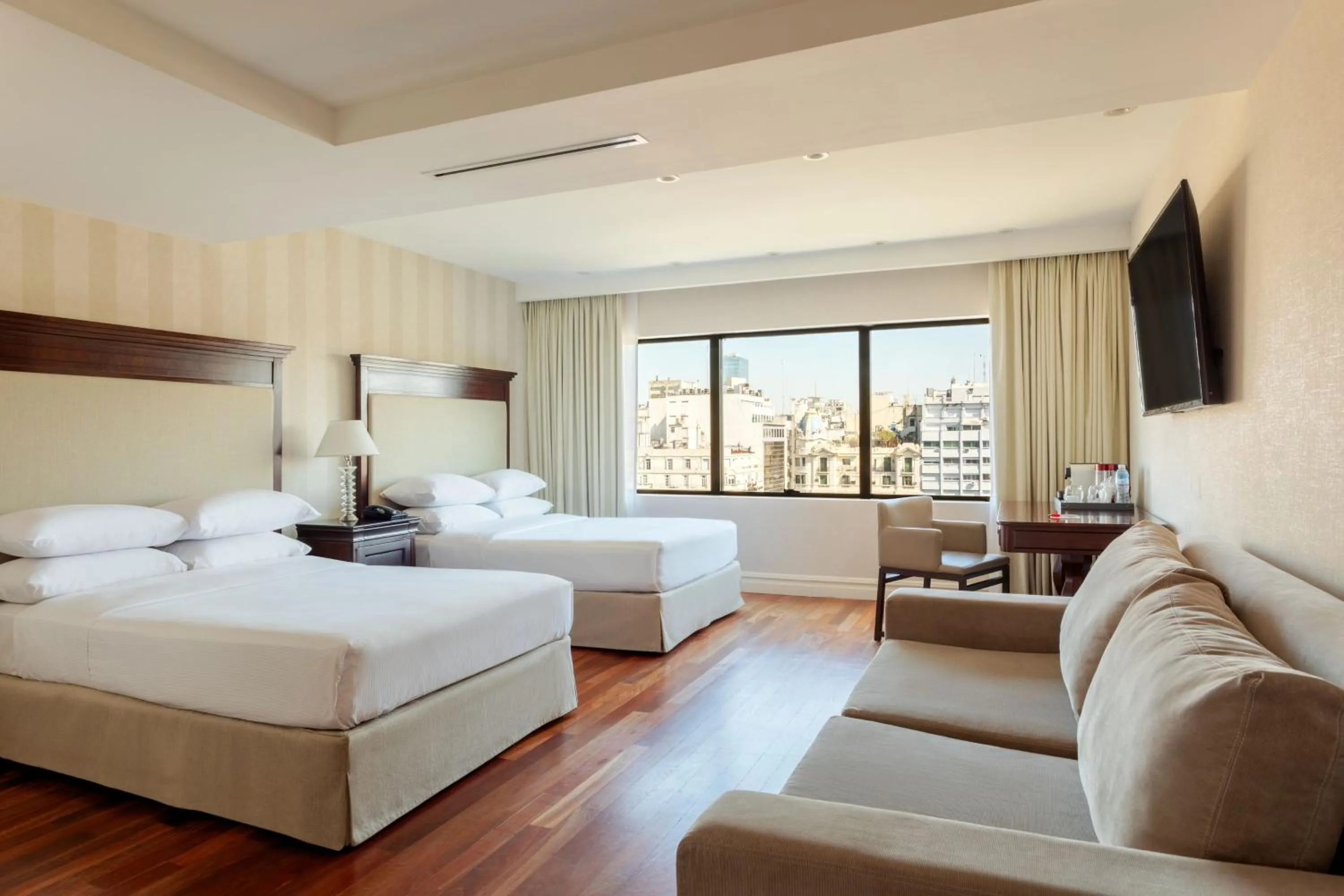 Photo of the whole room, Bed in Marriott Buenos Aires Downtown