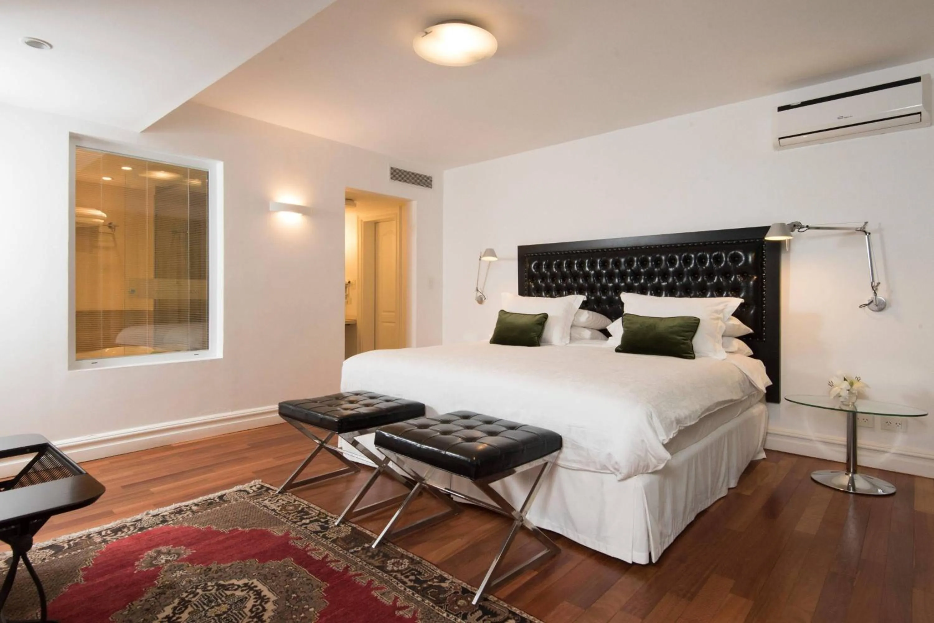 Photo of the whole room, Bed in Marriott Buenos Aires Downtown