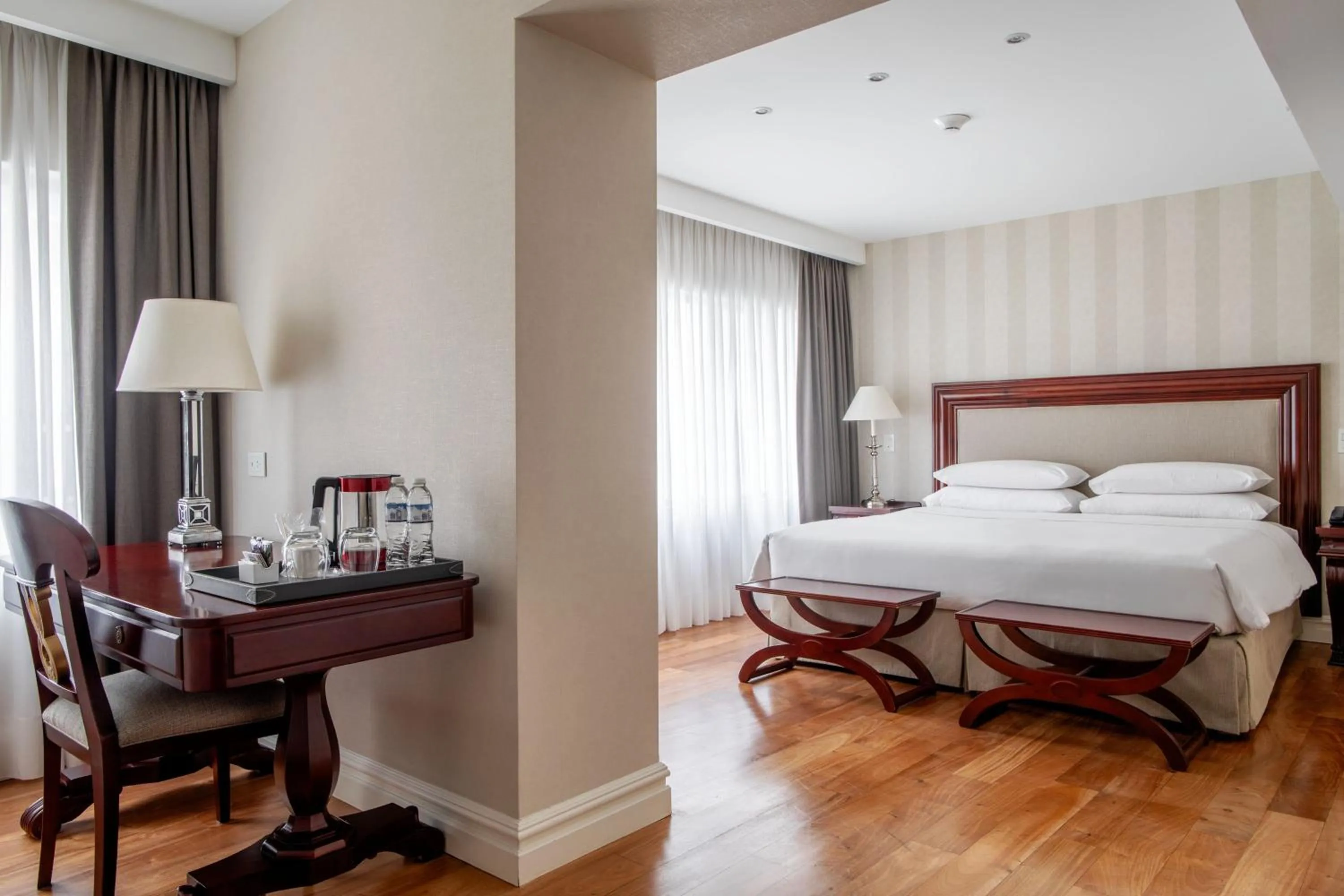 Photo of the whole room, Bed in Marriott Buenos Aires Downtown