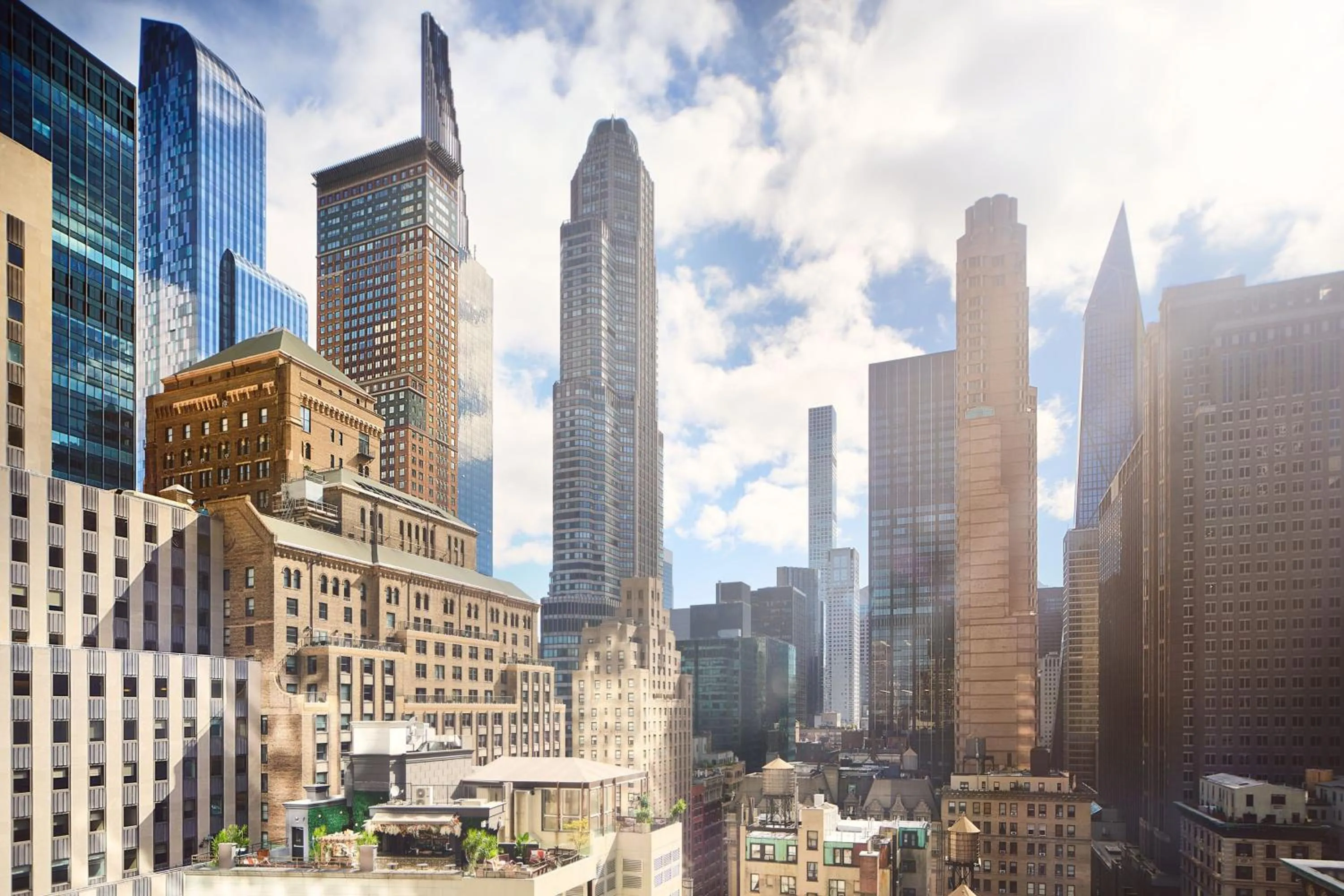 Photo of the whole room in Courtyard by Marriott New York Manhattan/Central Park