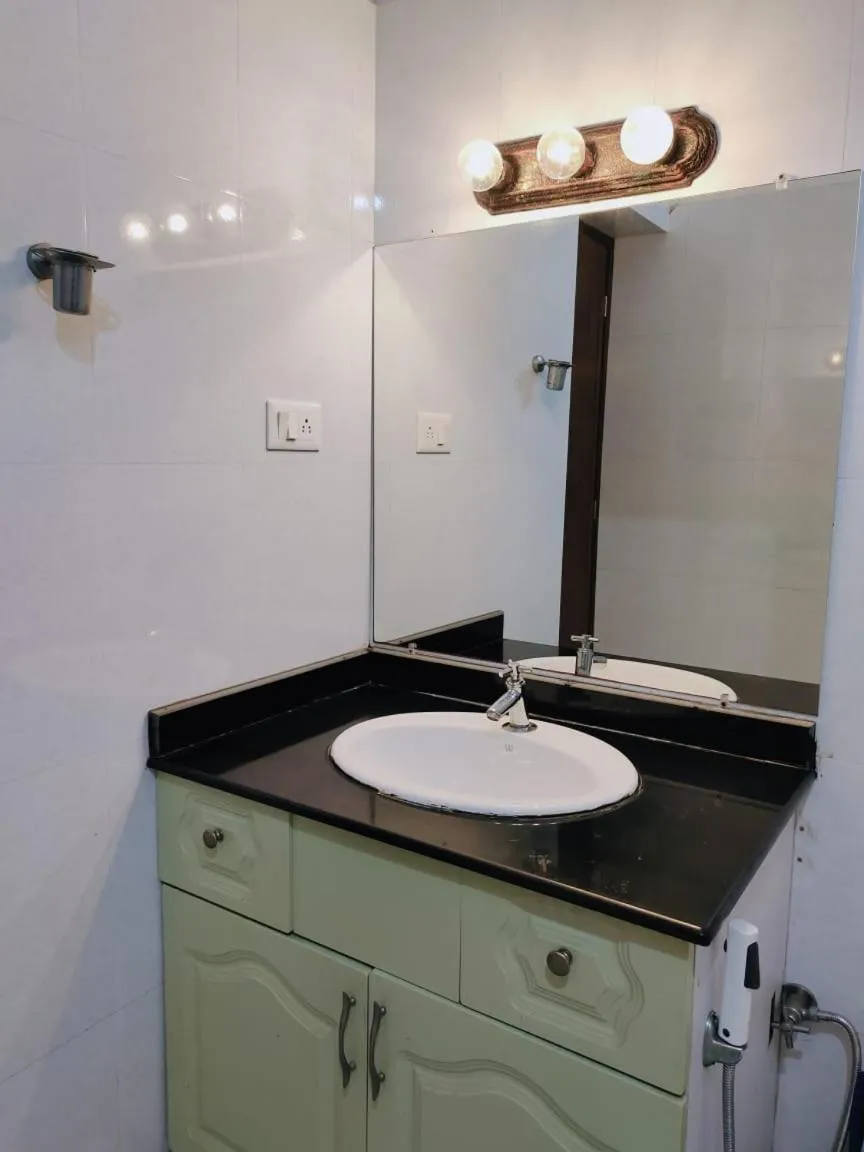 Bathroom in Ben's Villa Kannur !