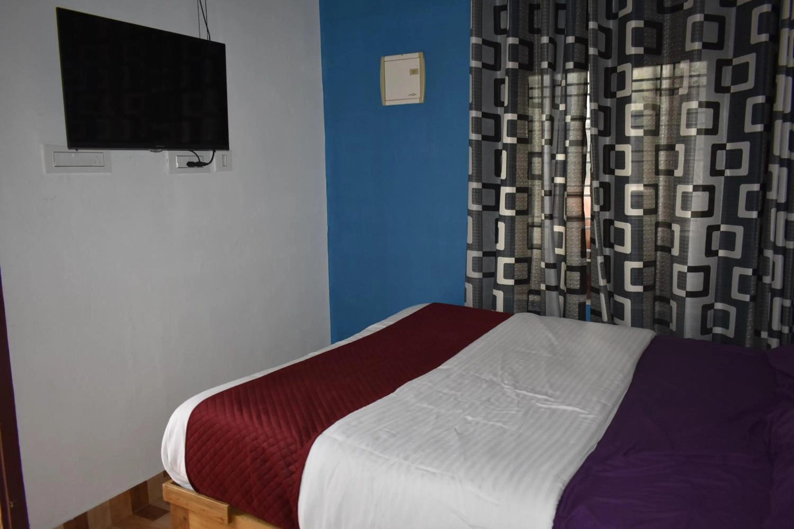 Bedroom, Bed in Ben's Villa Kannur !