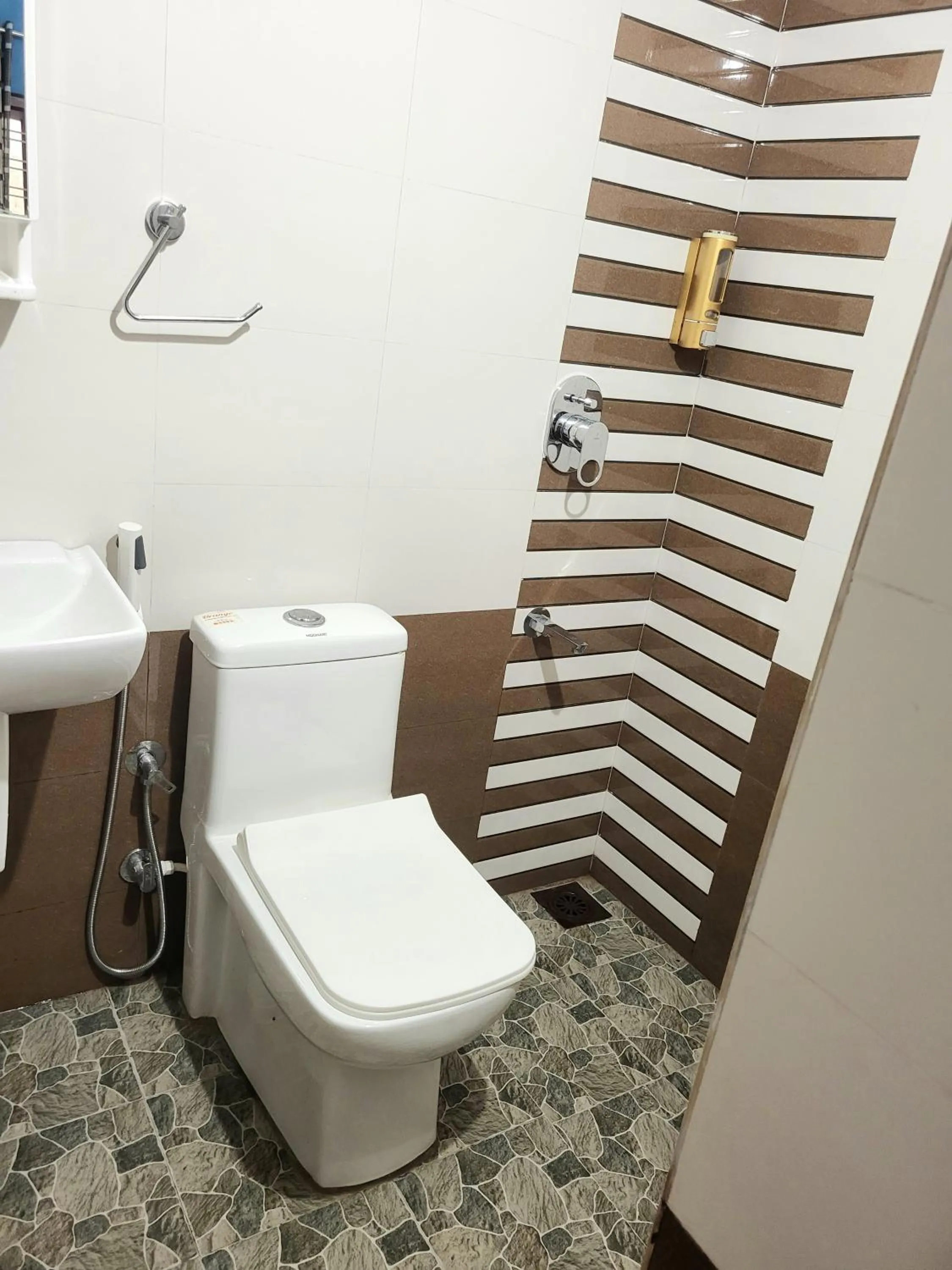 Bathroom in Ben's Villa Kannur !