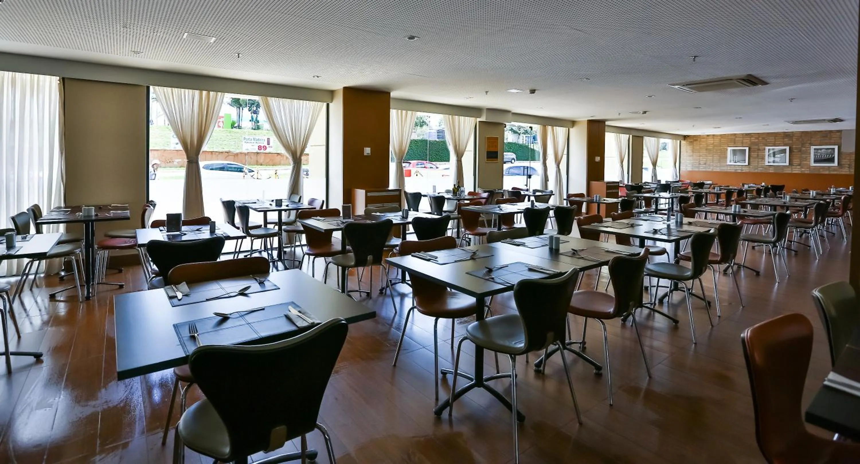 Restaurant/places to eat in Quality Hotel & Suites Brasília