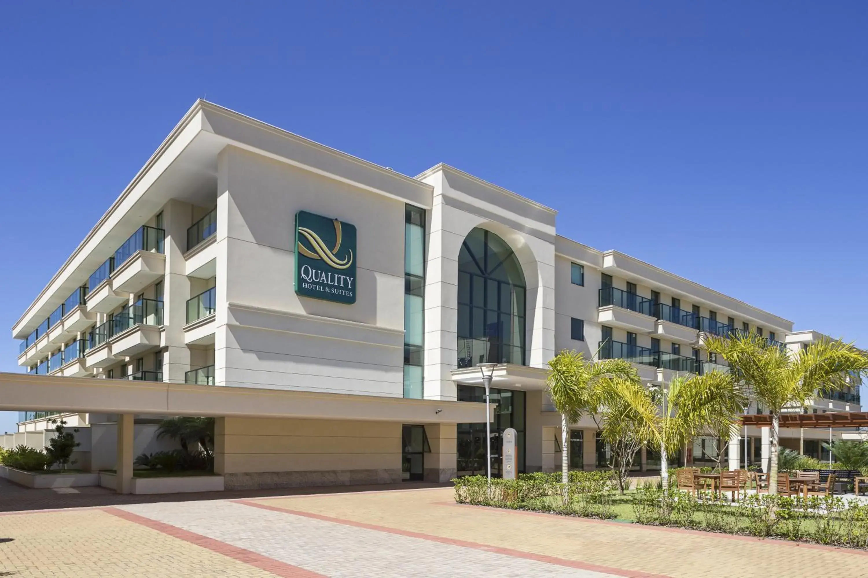 Property building in Quality Hotel & Suites Brasília Property building in Quality Hotel & Suites Brasília