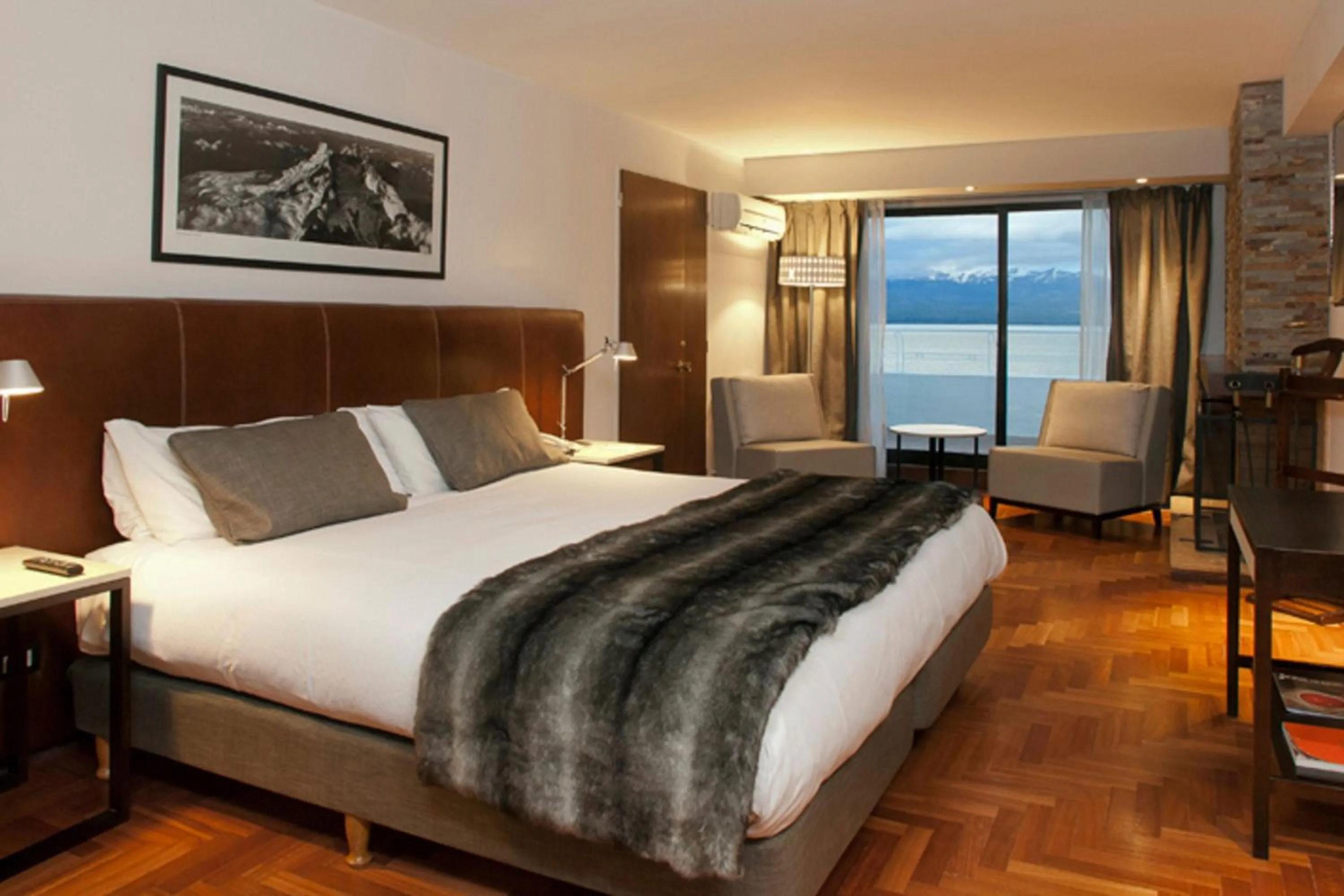 Photo of the whole room, Bed in Sheraton Bariloche Hotel