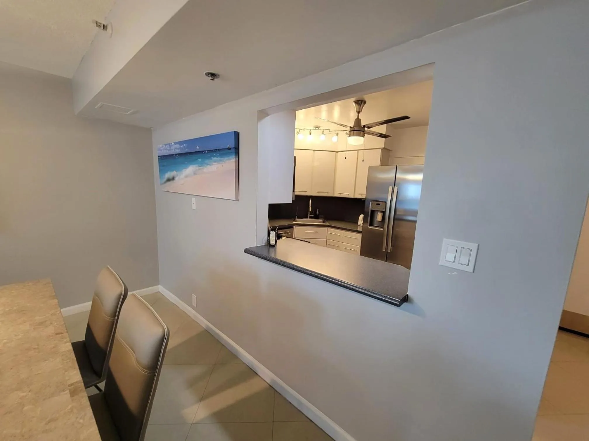 Deluxe Beach Resort - HORA RENTALS