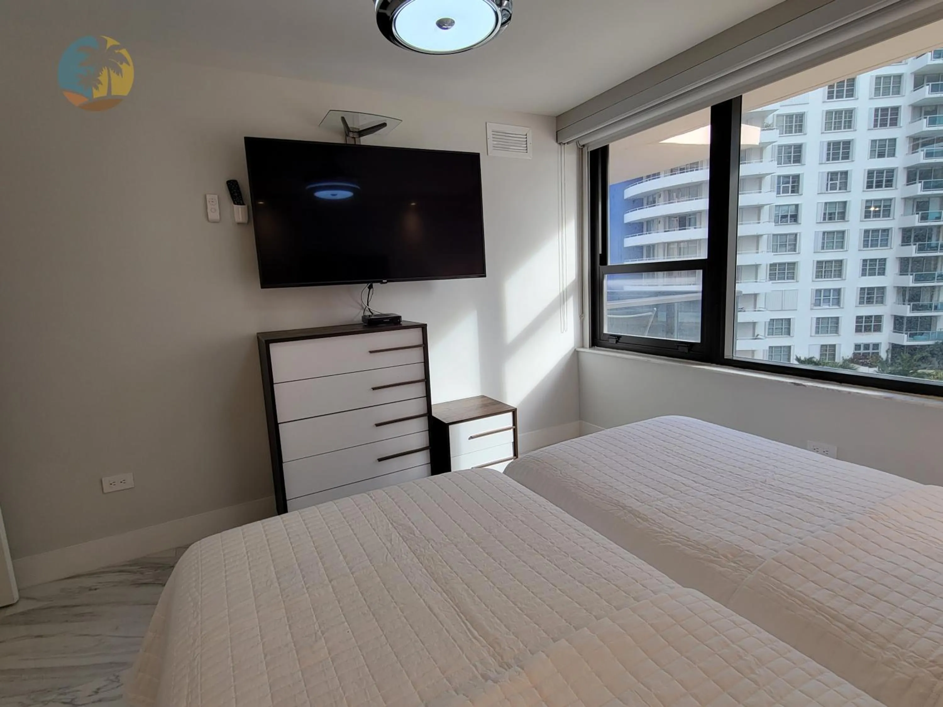 Bed in Deluxe Beach Resort - HORA RENTALS