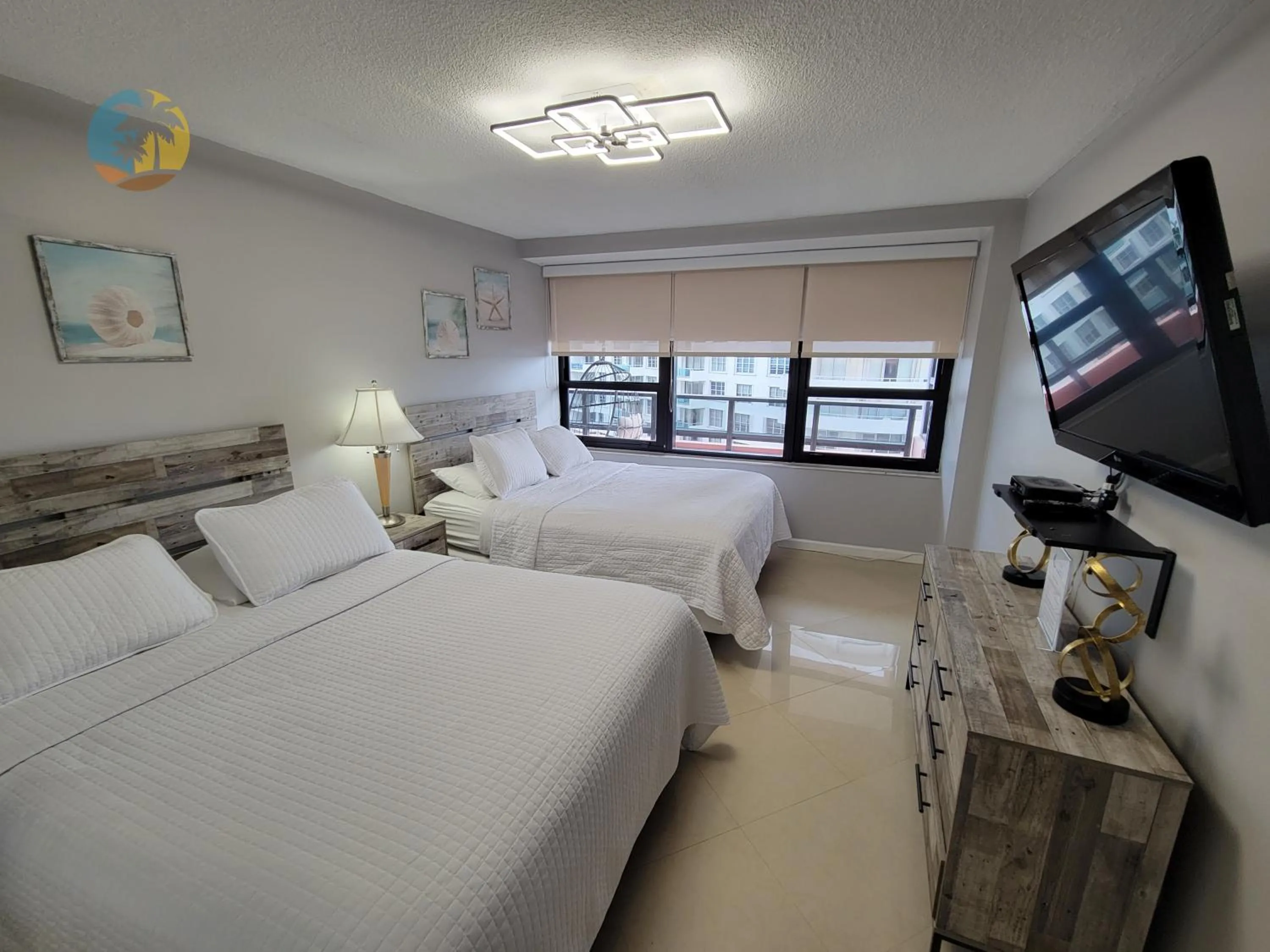 Bed in Deluxe Beach Resort - HORA RENTALS