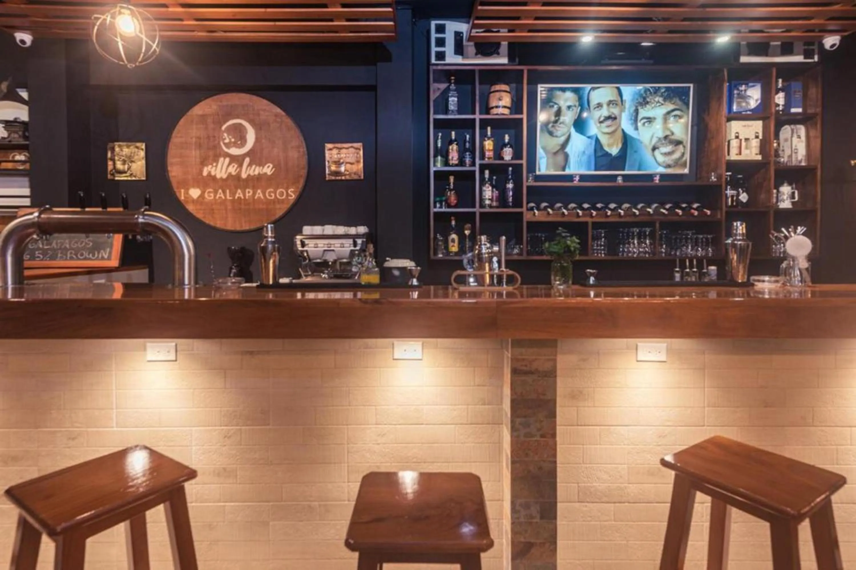 Property logo or sign in Galapagos Native