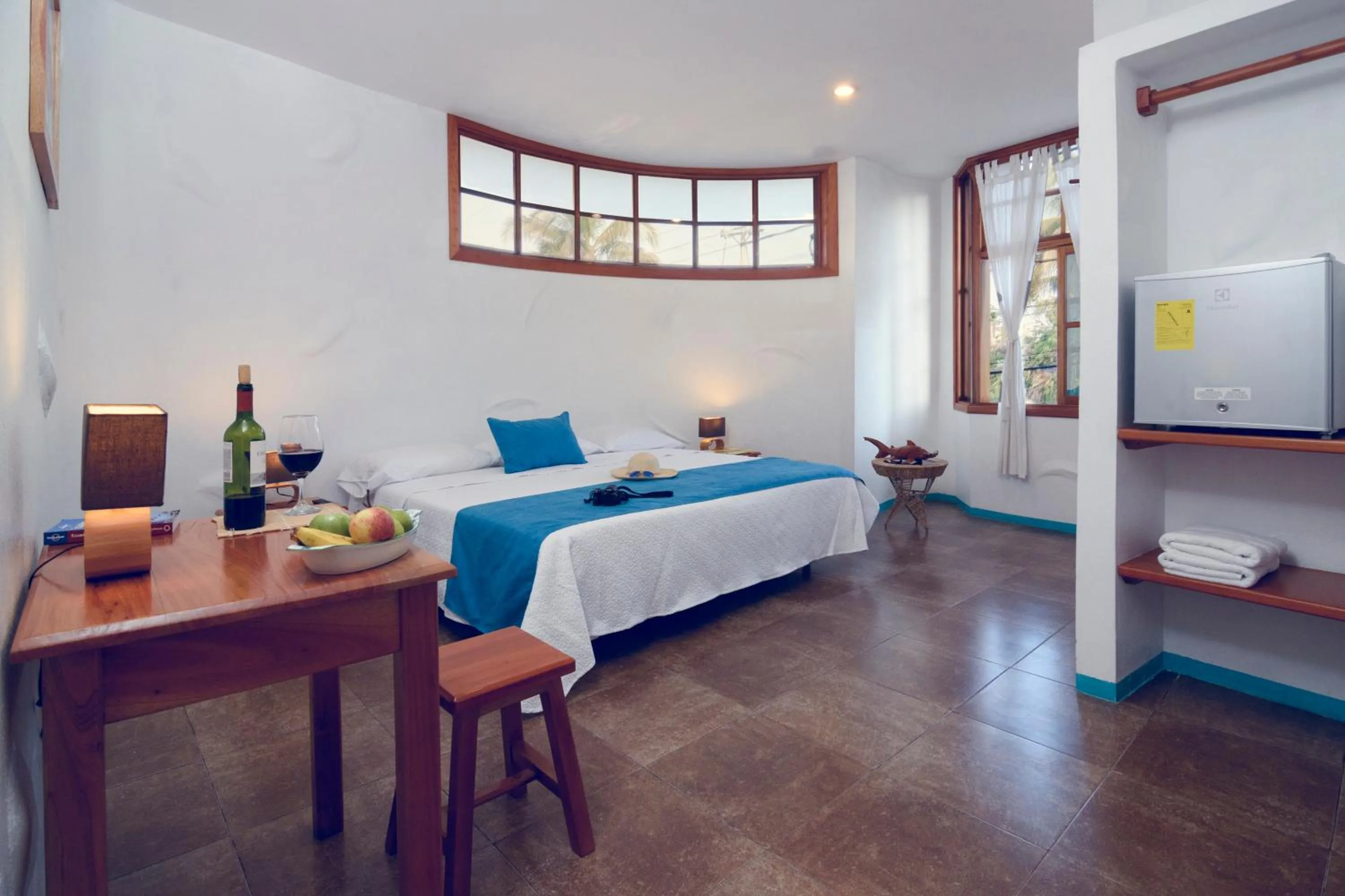 Bed in Galapagos Native