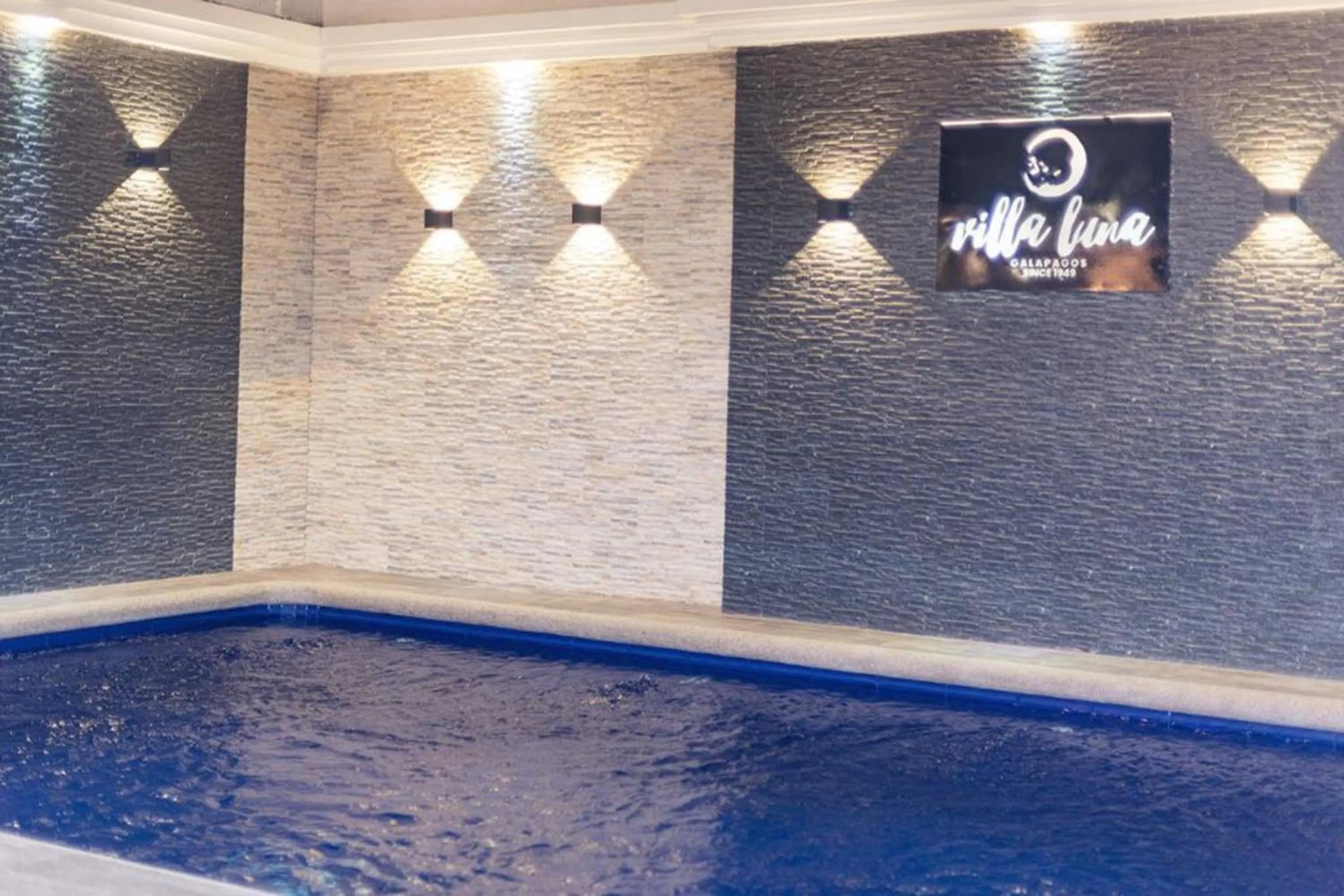 Swimming pool in Galapagos Native