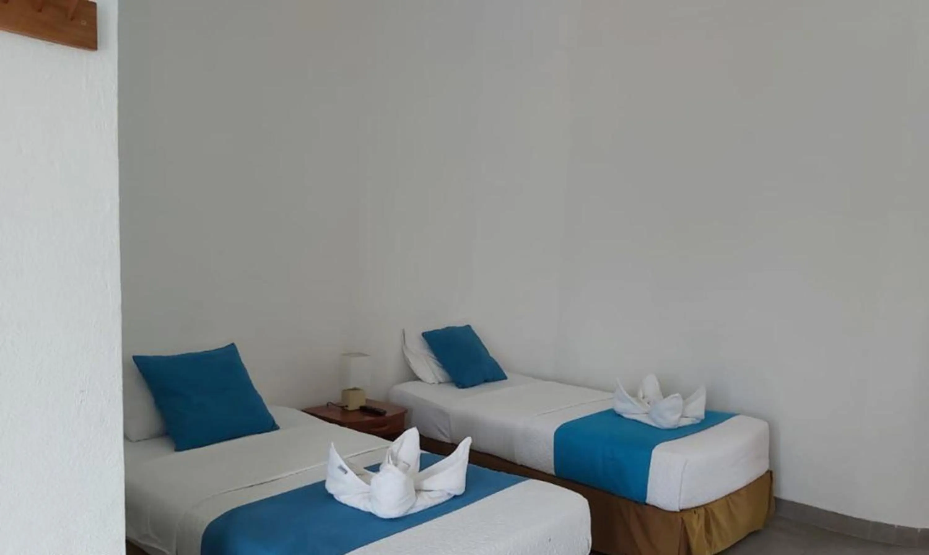 Bed in Galapagos Native