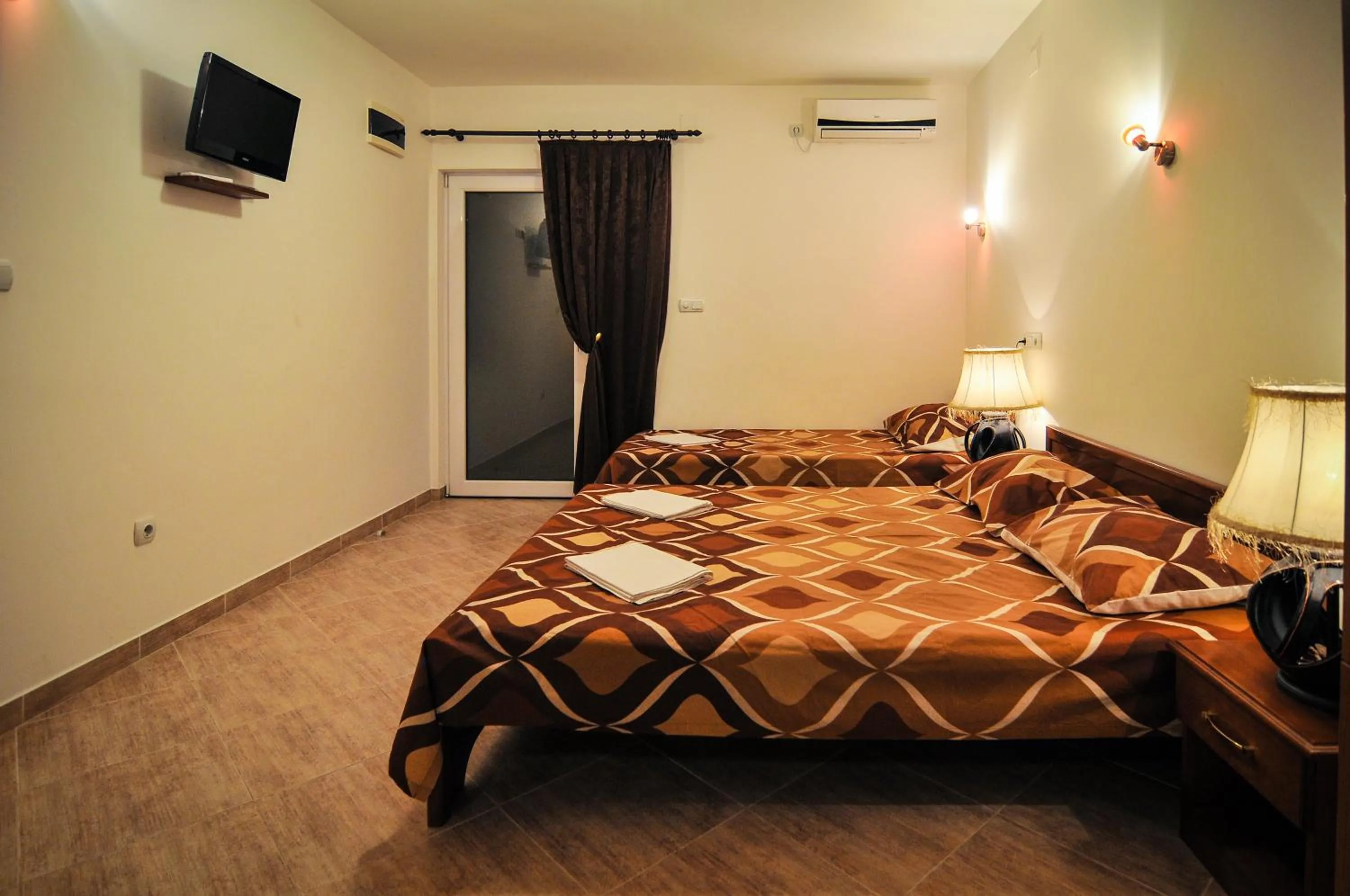 Bedroom, Bed in Apartments Samardžić