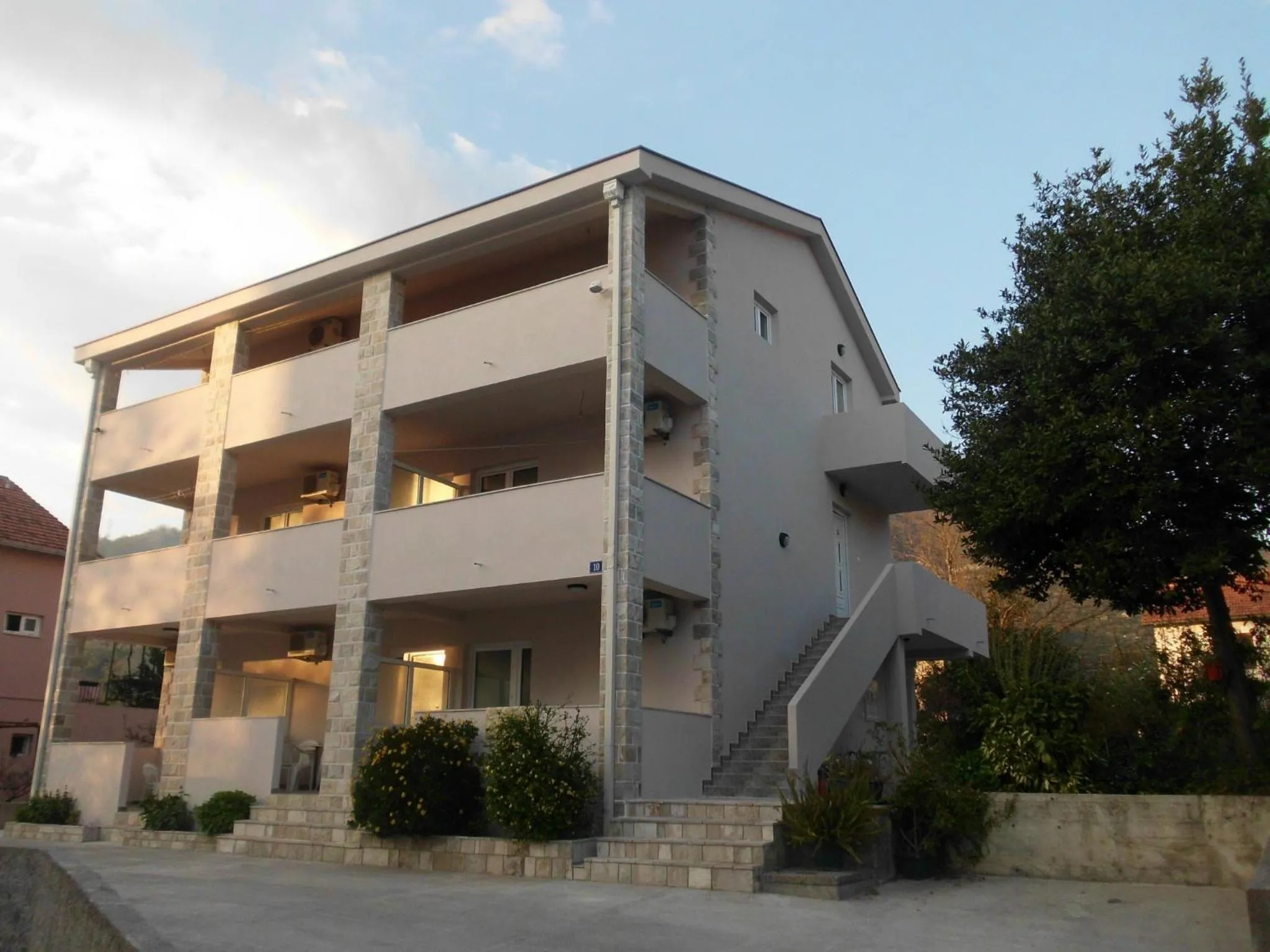 Property building in Apartments Samardžić
